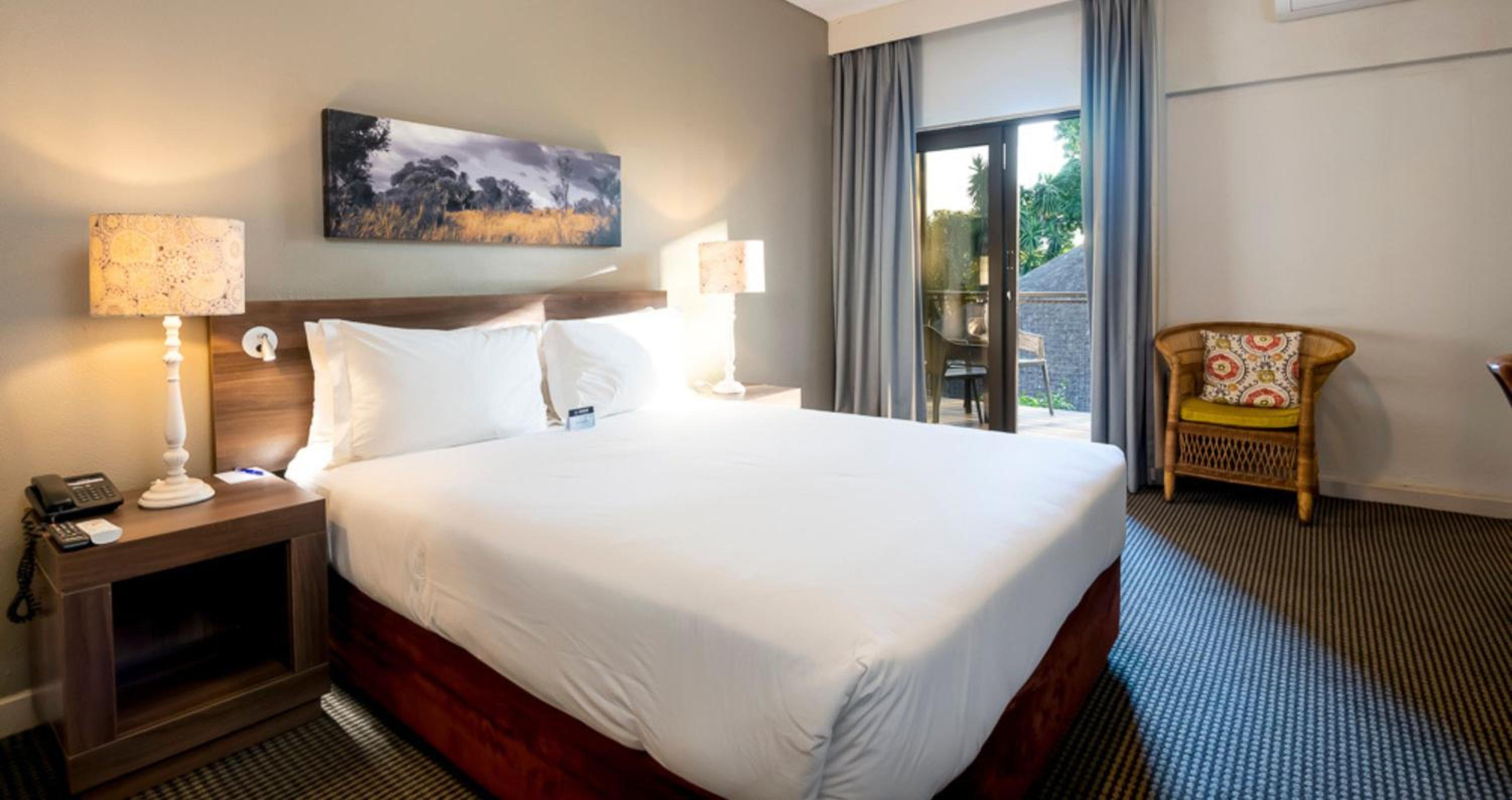Standard Double Room - Photo 8