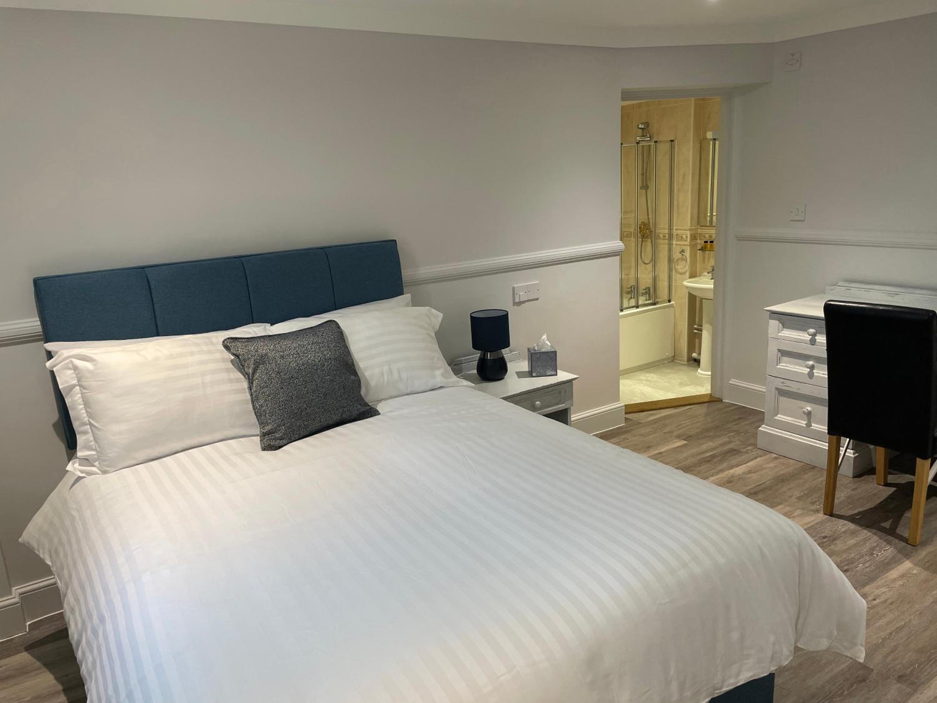 Economy Double Room photo 1