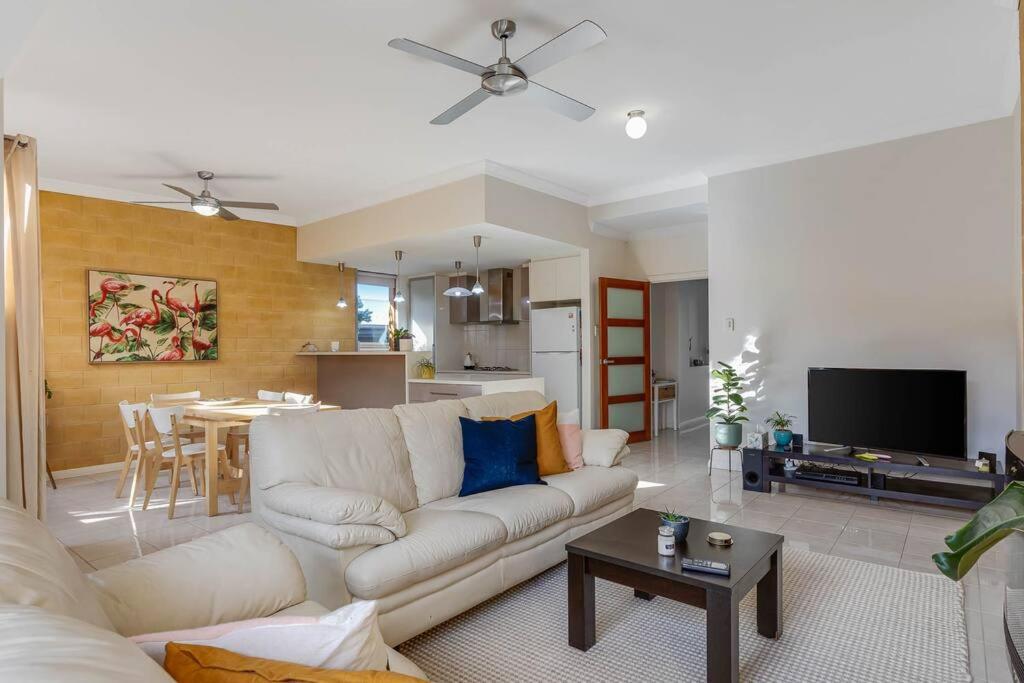 Family Room photo 1
