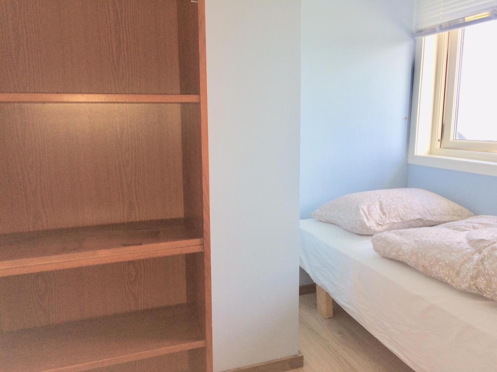 Twin Room with Shared Bathroom photo 3