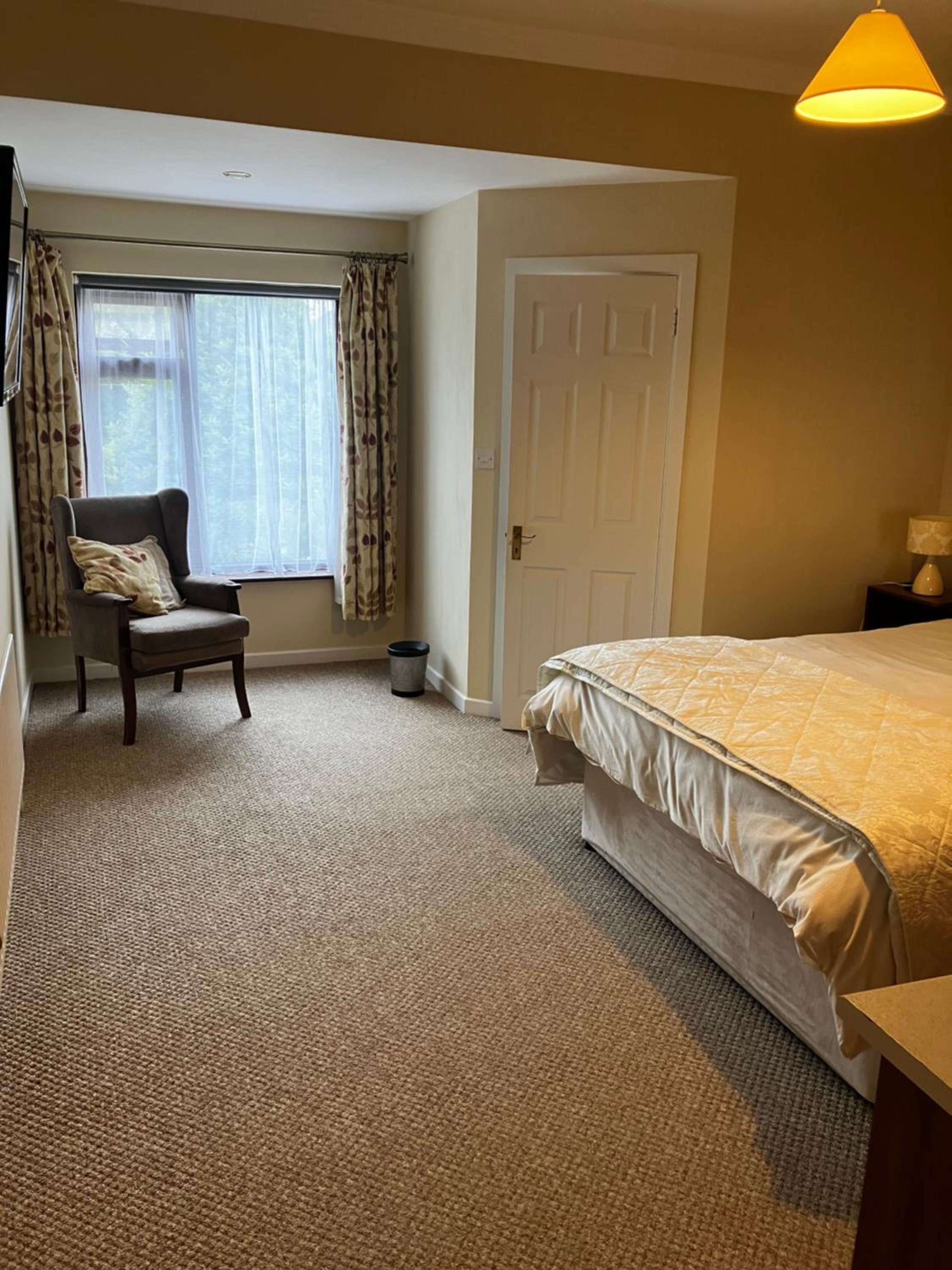 Double Room with Private Bathroom photo 2