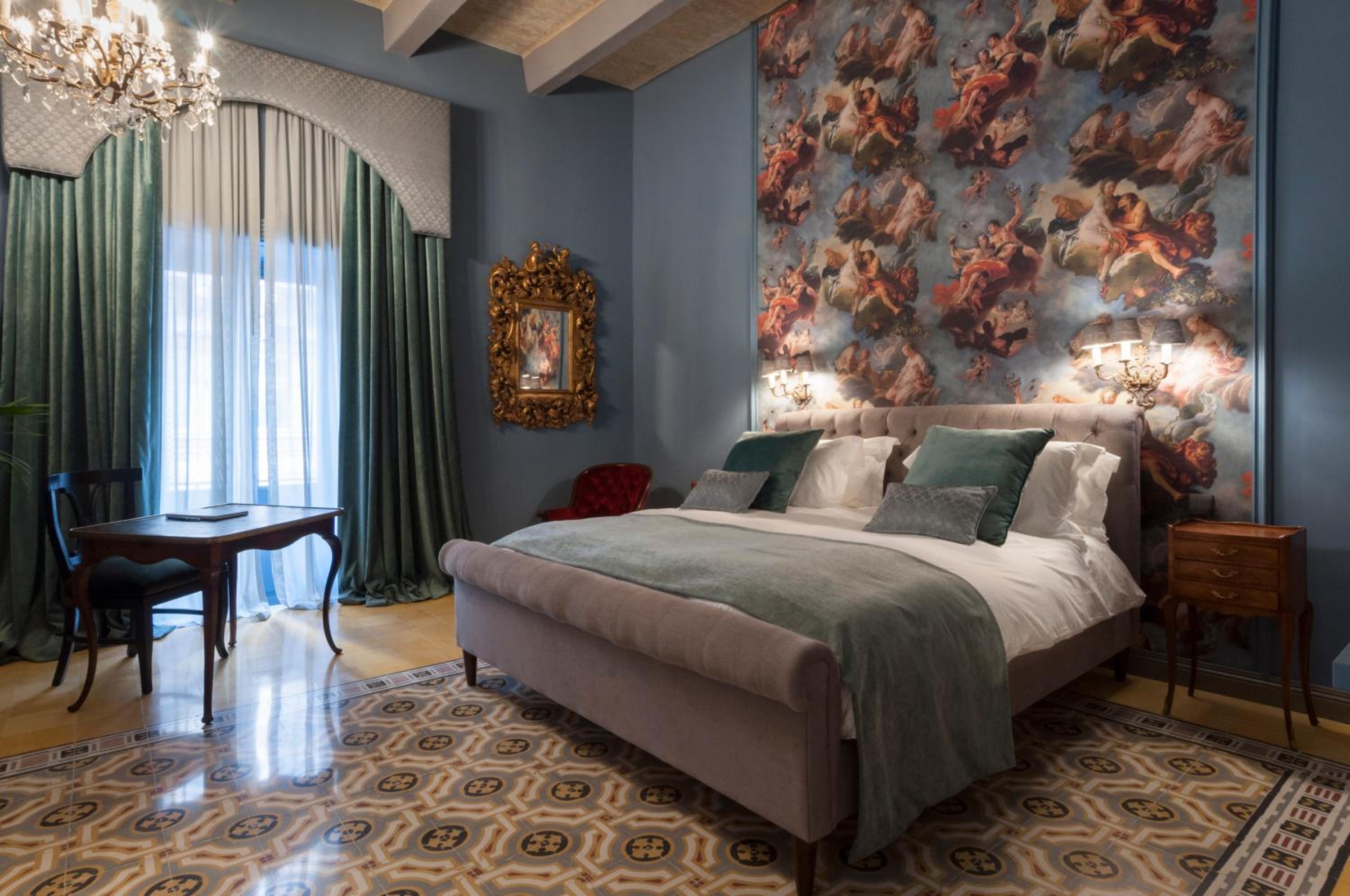 King Suite with Balcony
