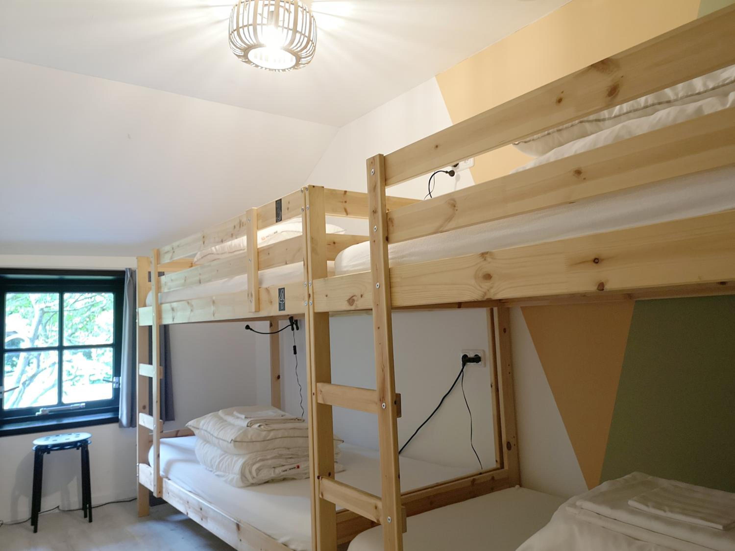 Economy Quadruple Room with Private External Bathroom photo 1