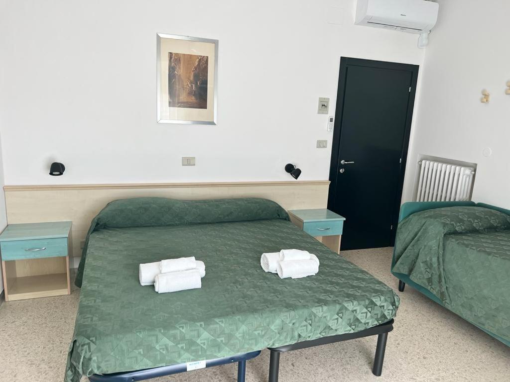 Classic Quadruple Room