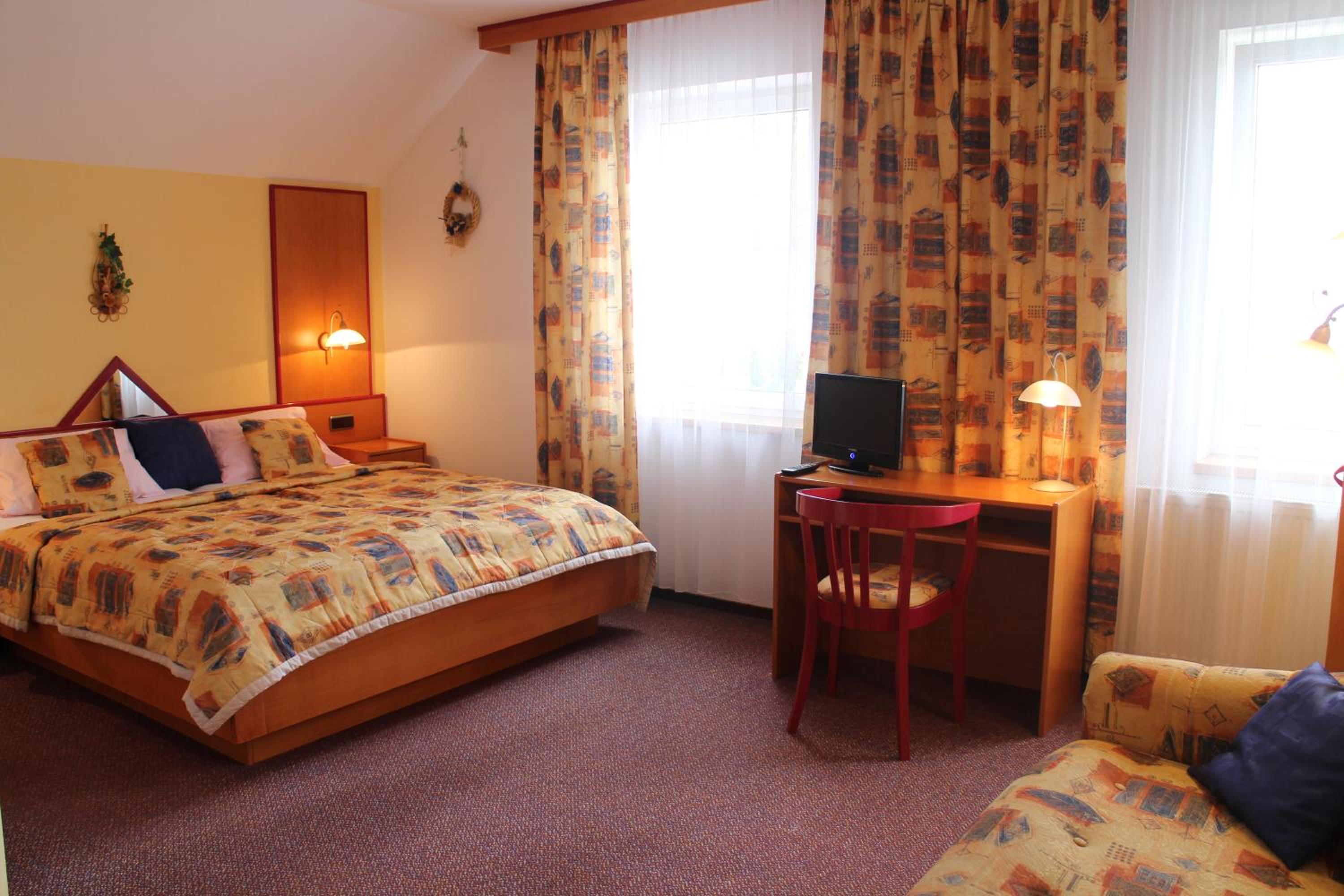 Double or Twin Room photo 1