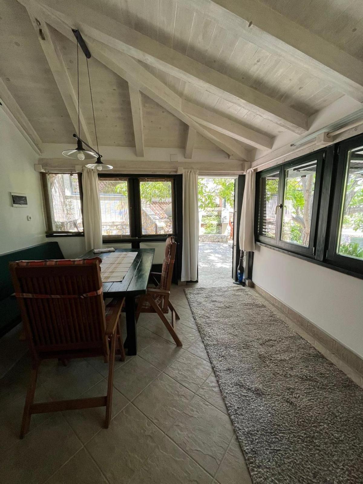 One-Bedroom Apartment - Photo 28