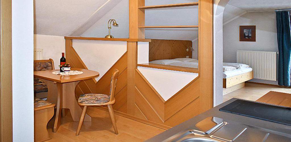 Standard One-Bedroom Apartment photo 3