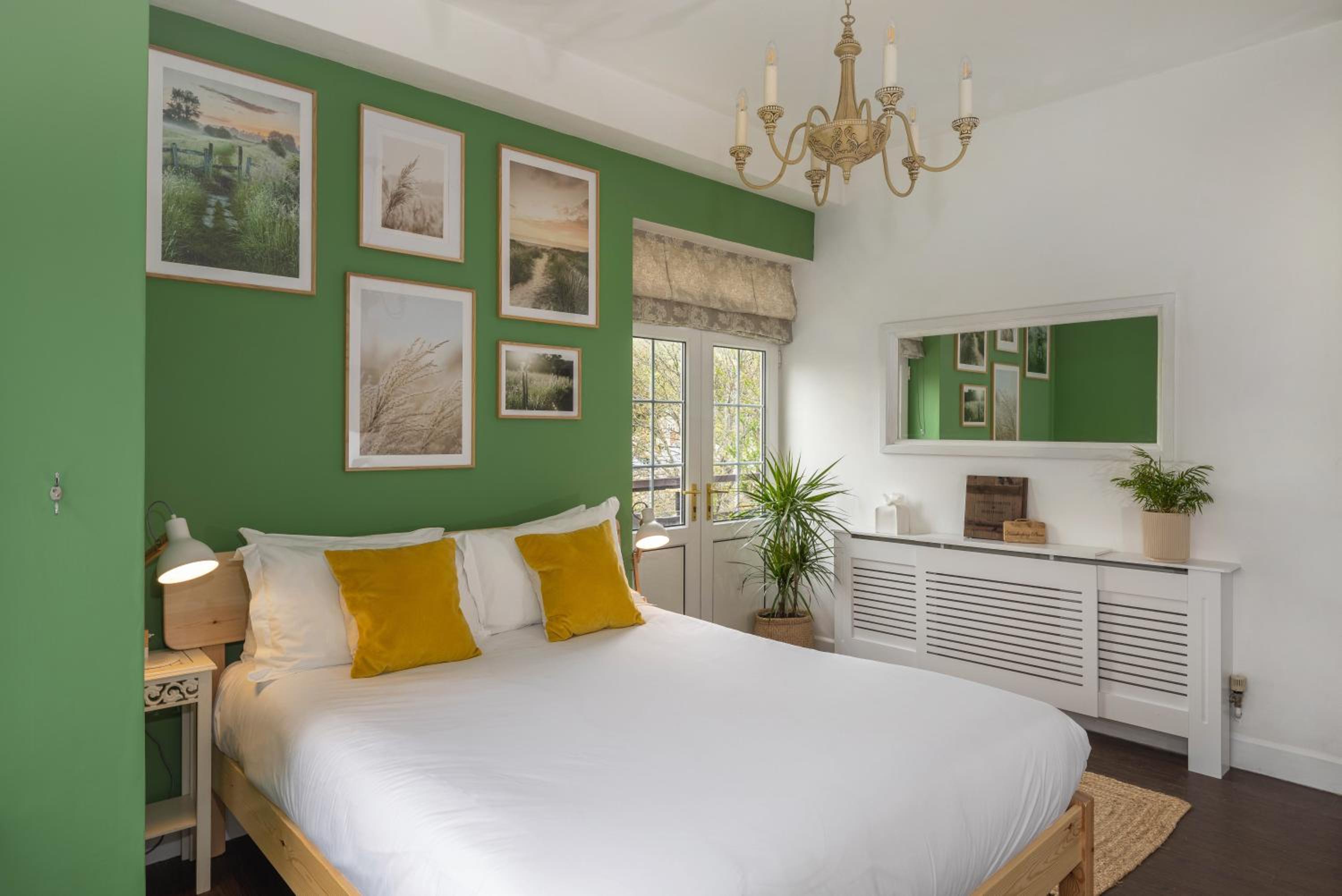 Standard King Room - Photo 1