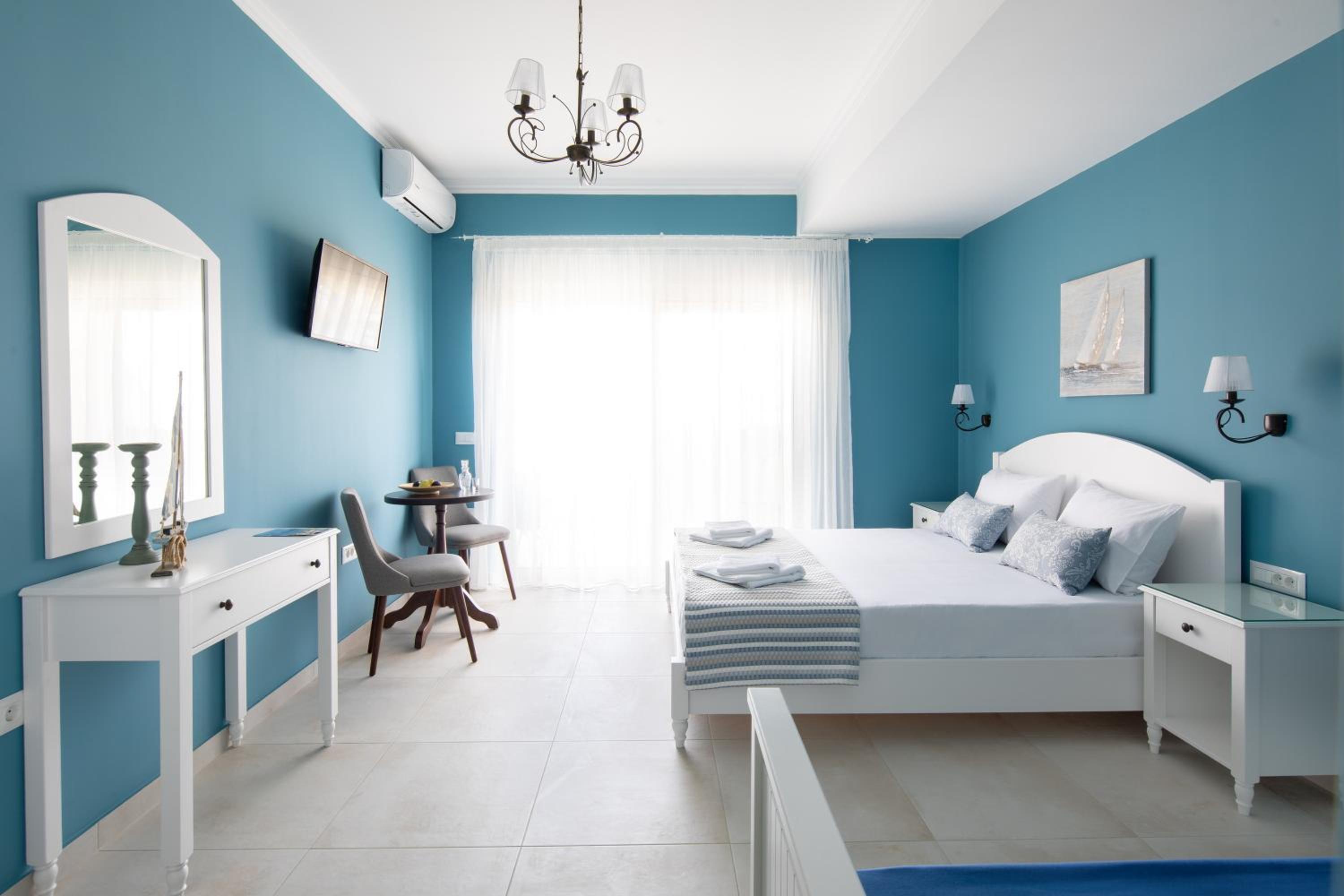 Studio Apartment with Sea View