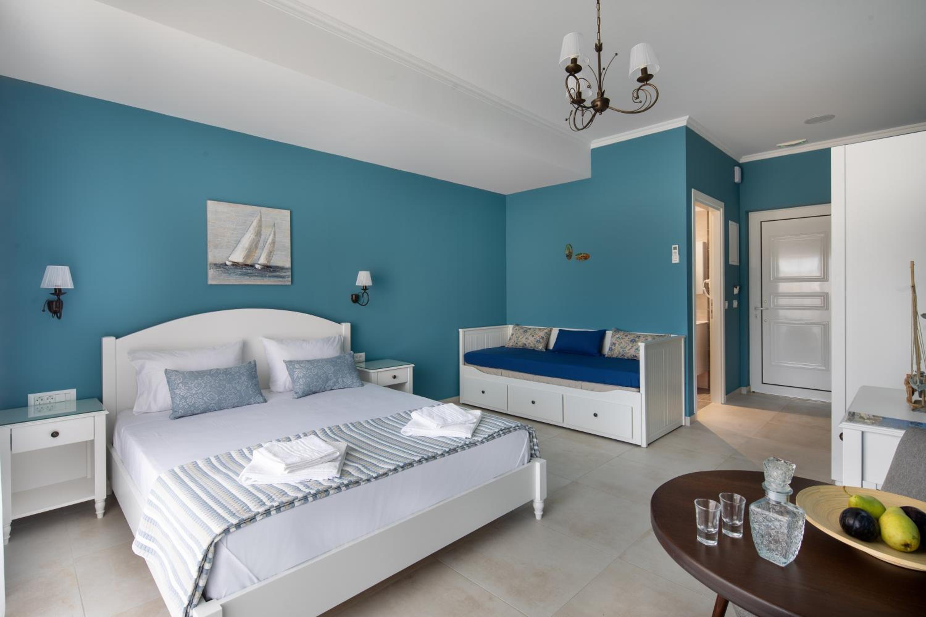 Studio Apartment with Sea View photo 2
