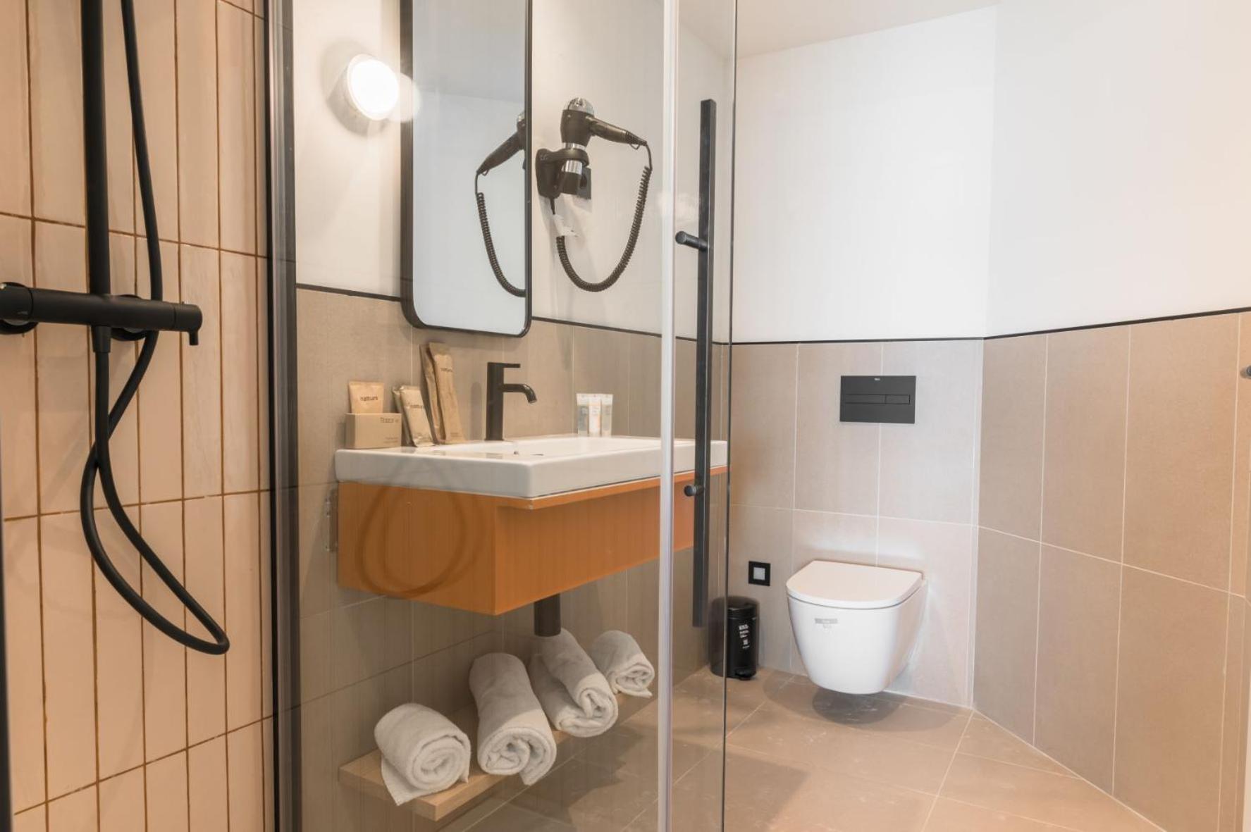 Superior Double or Twin Room with Sea View - Photo 4