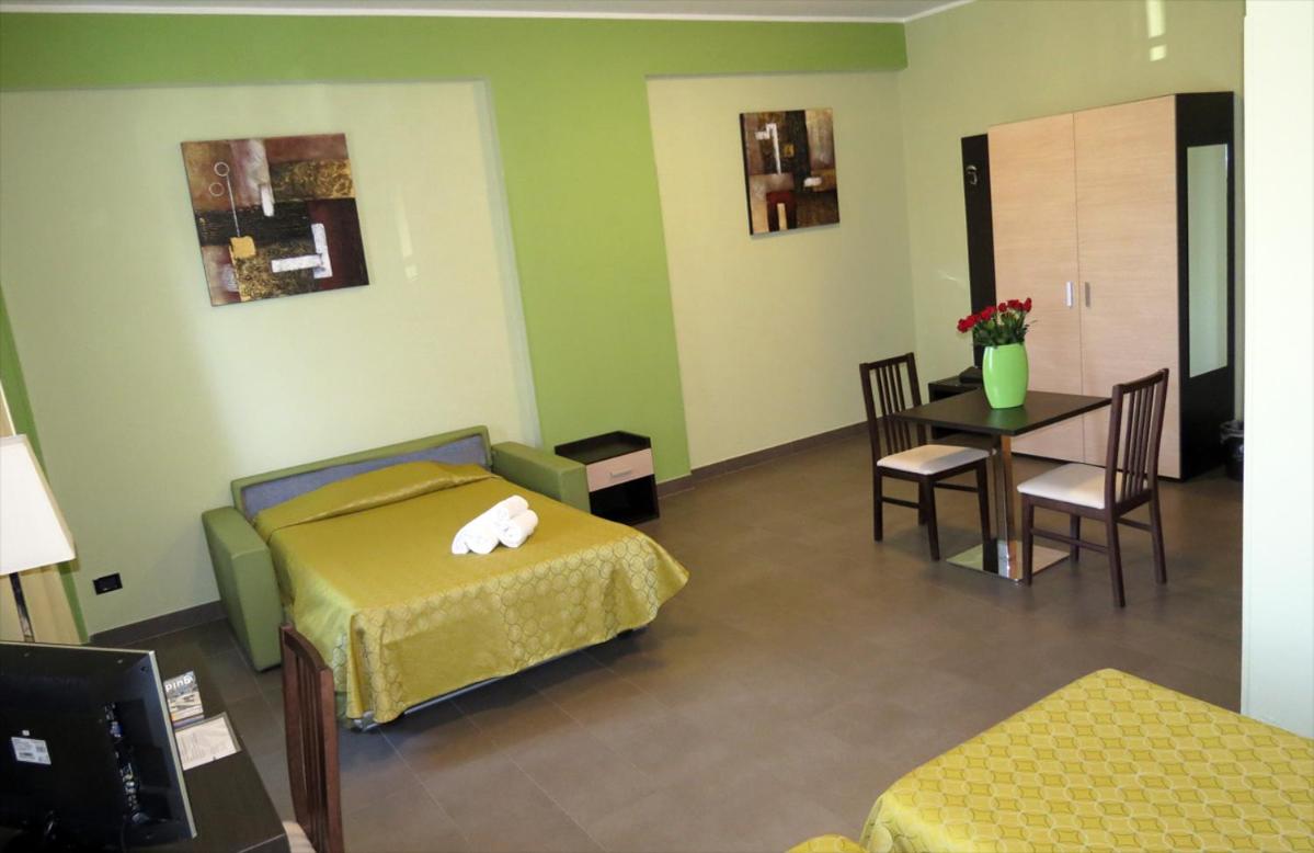 Standard Room photo 2