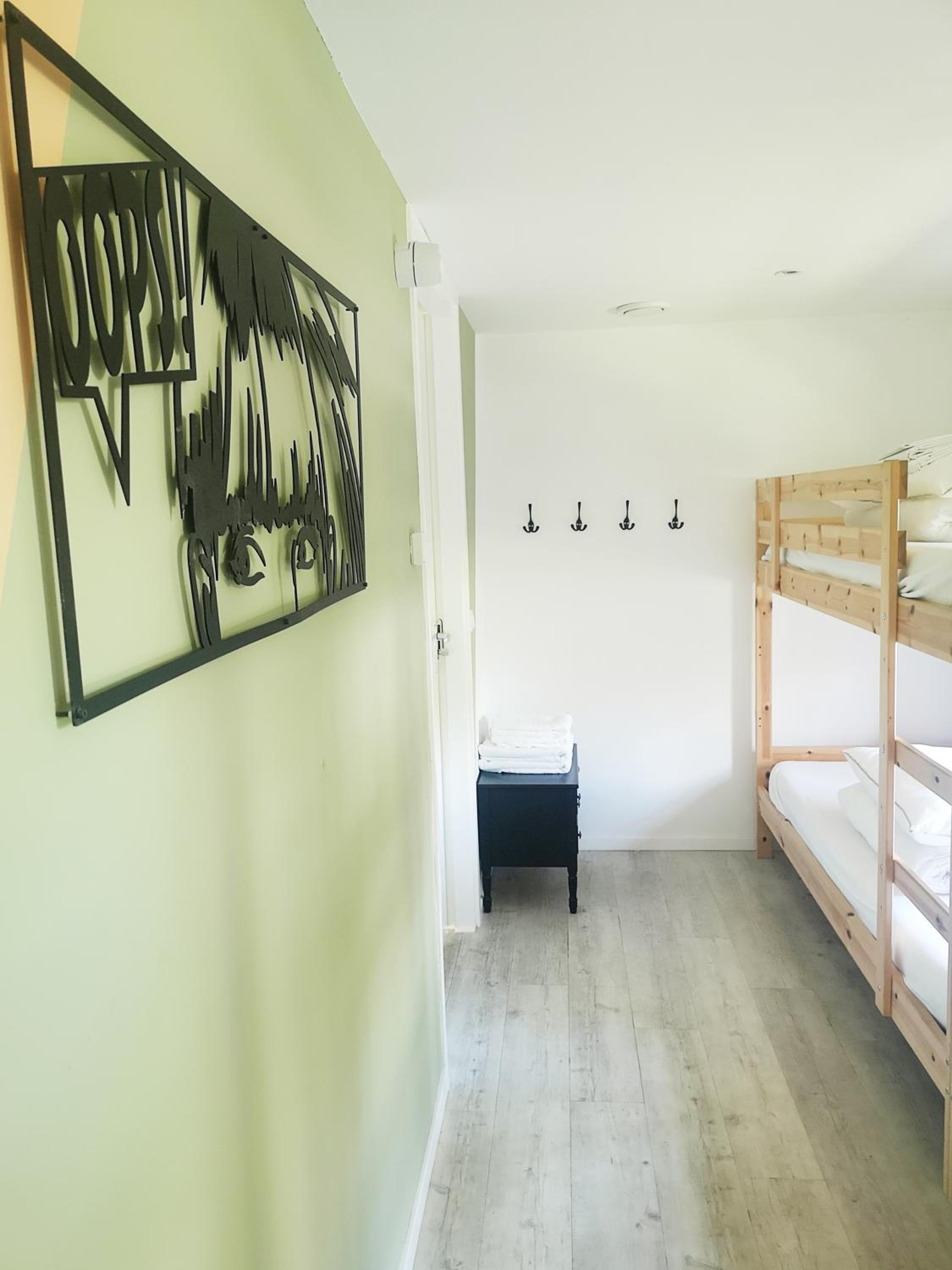 Economy Quadruple Room with Private External Bathroom photo 1