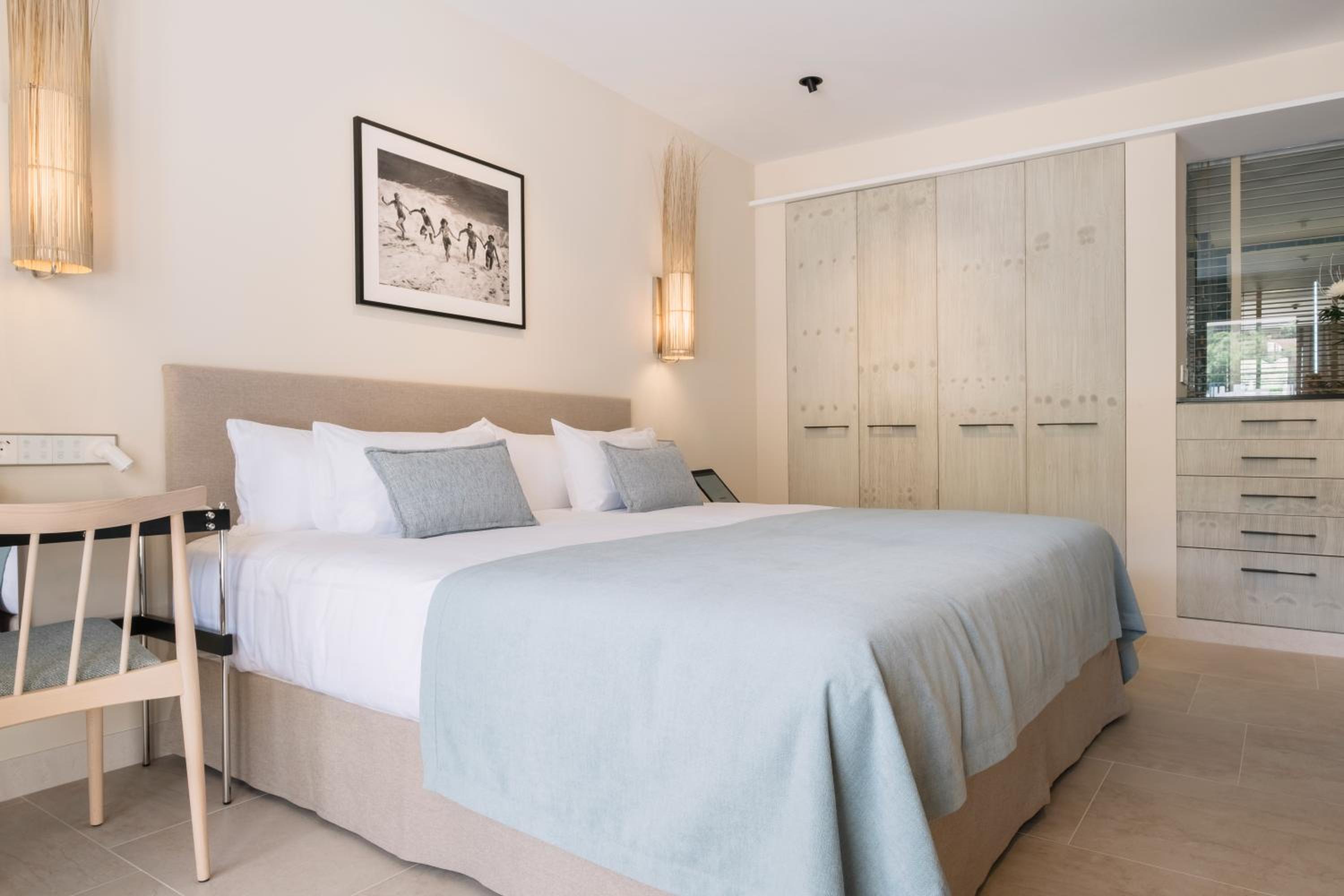Suite With Private Pool and Side Sea View - Photo 1