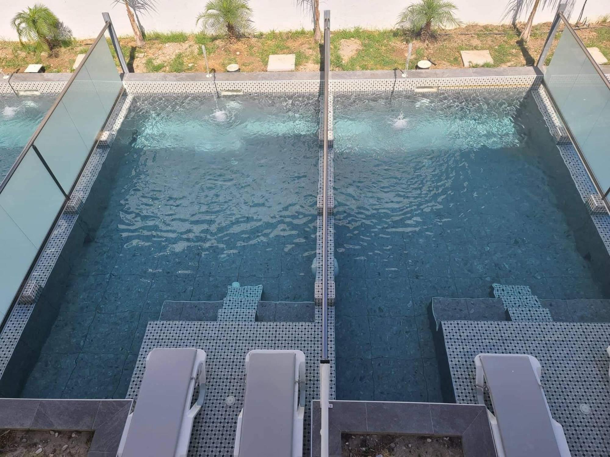 Superior Double with Private Pool & Pool View - Photo 5