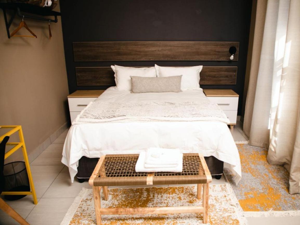 Luxury Queen Room - Photo 1