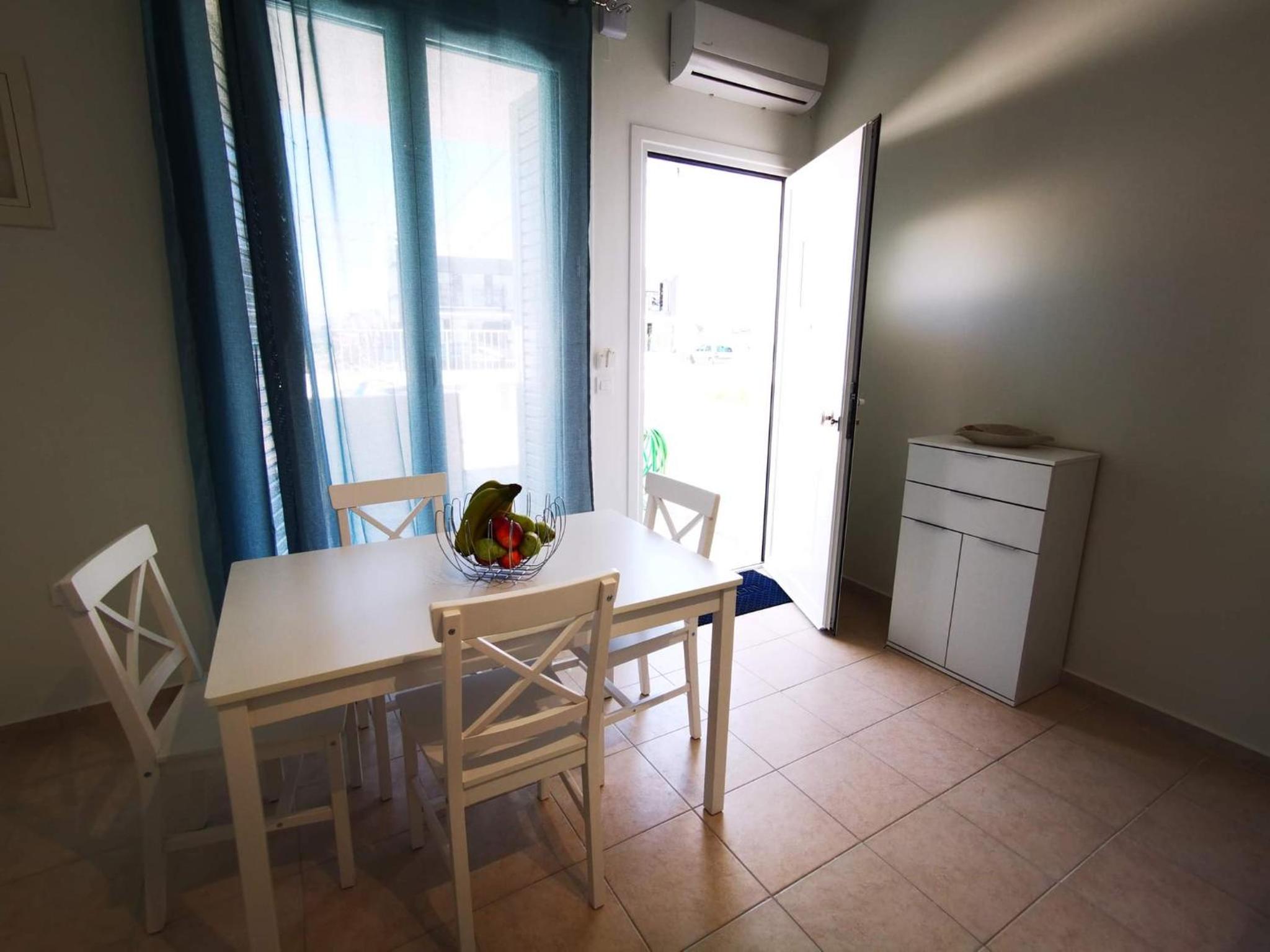 One-Bedroom Apartment - Photo 15