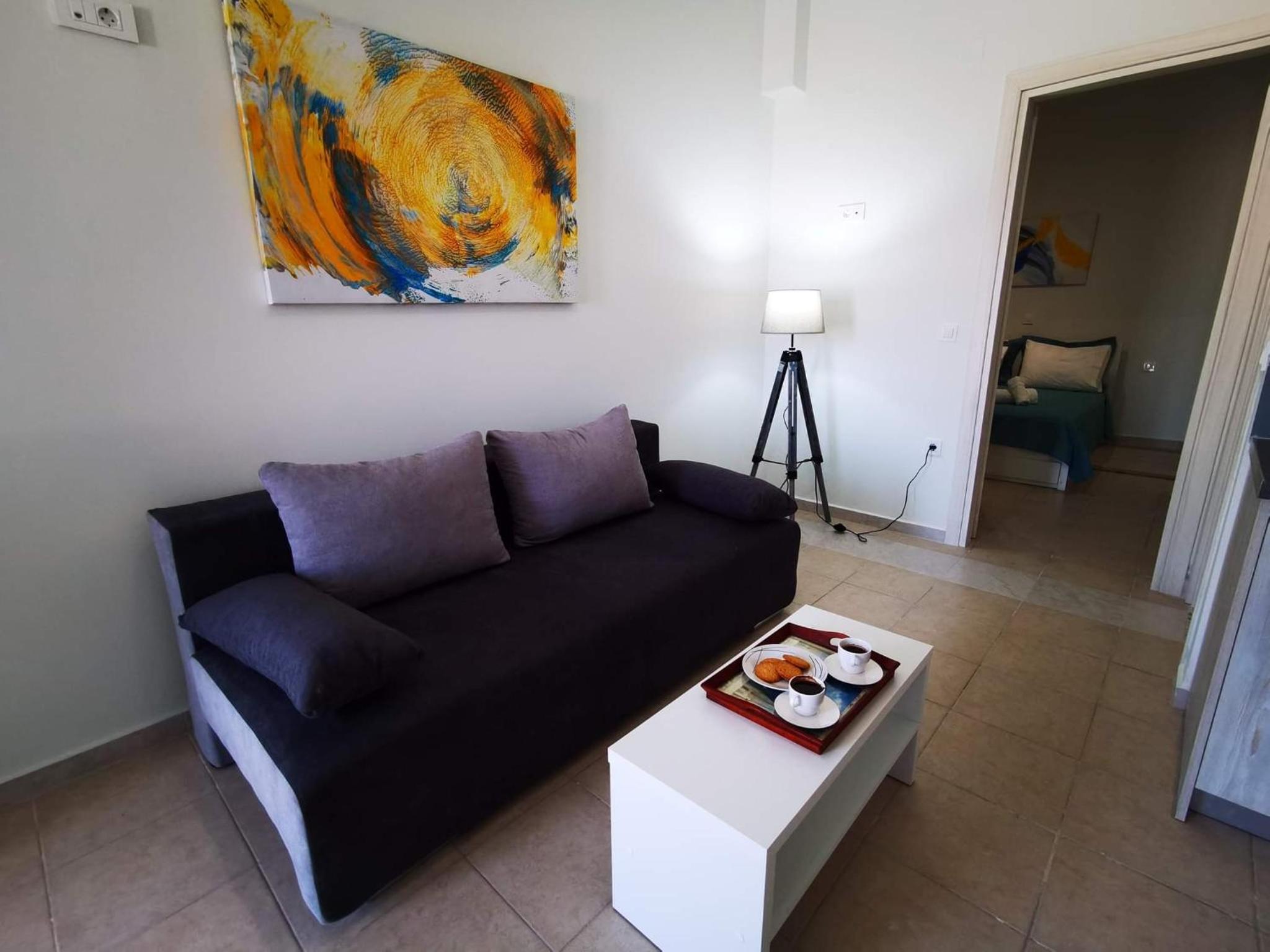 One-Bedroom Apartment - Photo 18