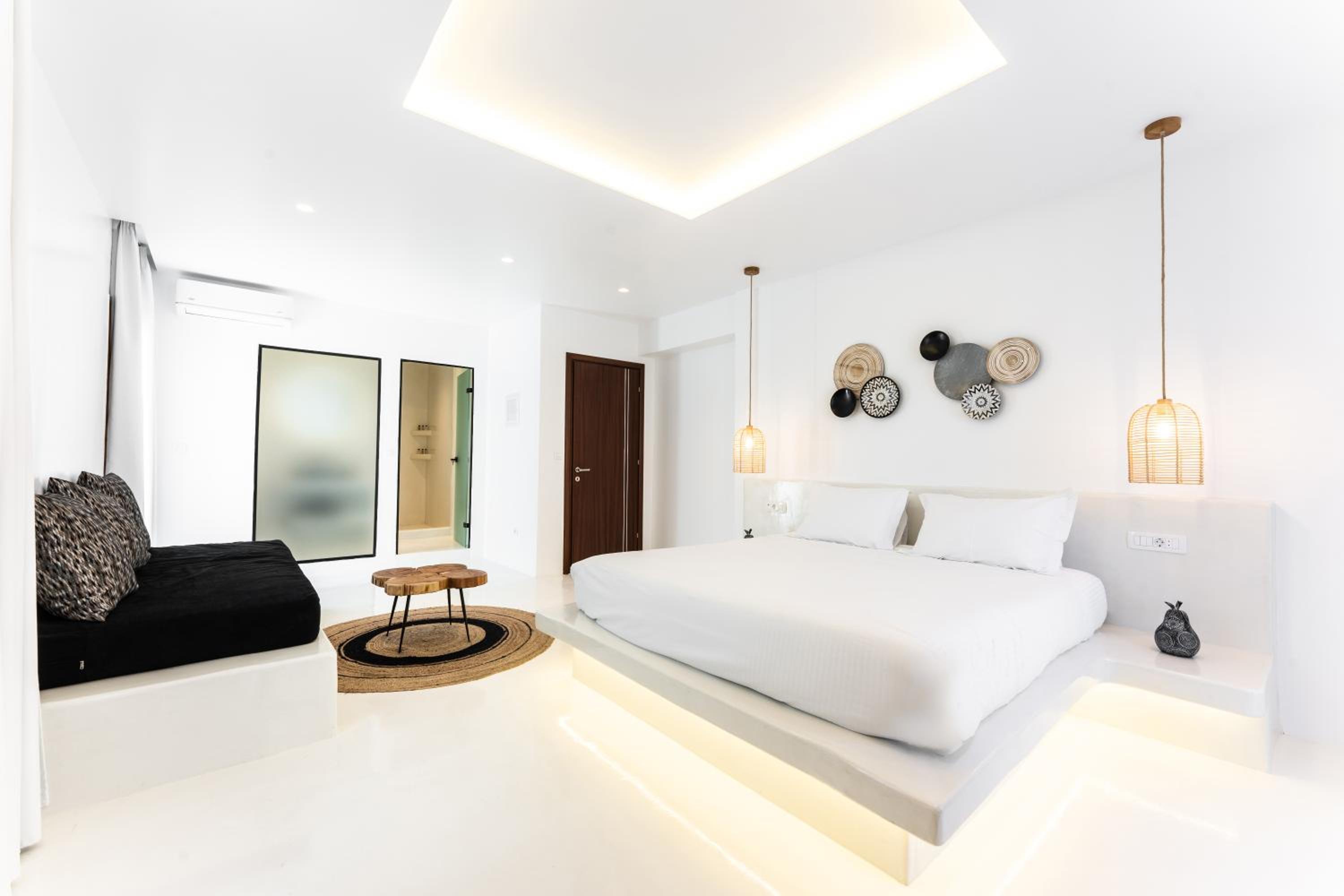 Senior Suite with Outdoor Hot Tub & Sea View photo 1
