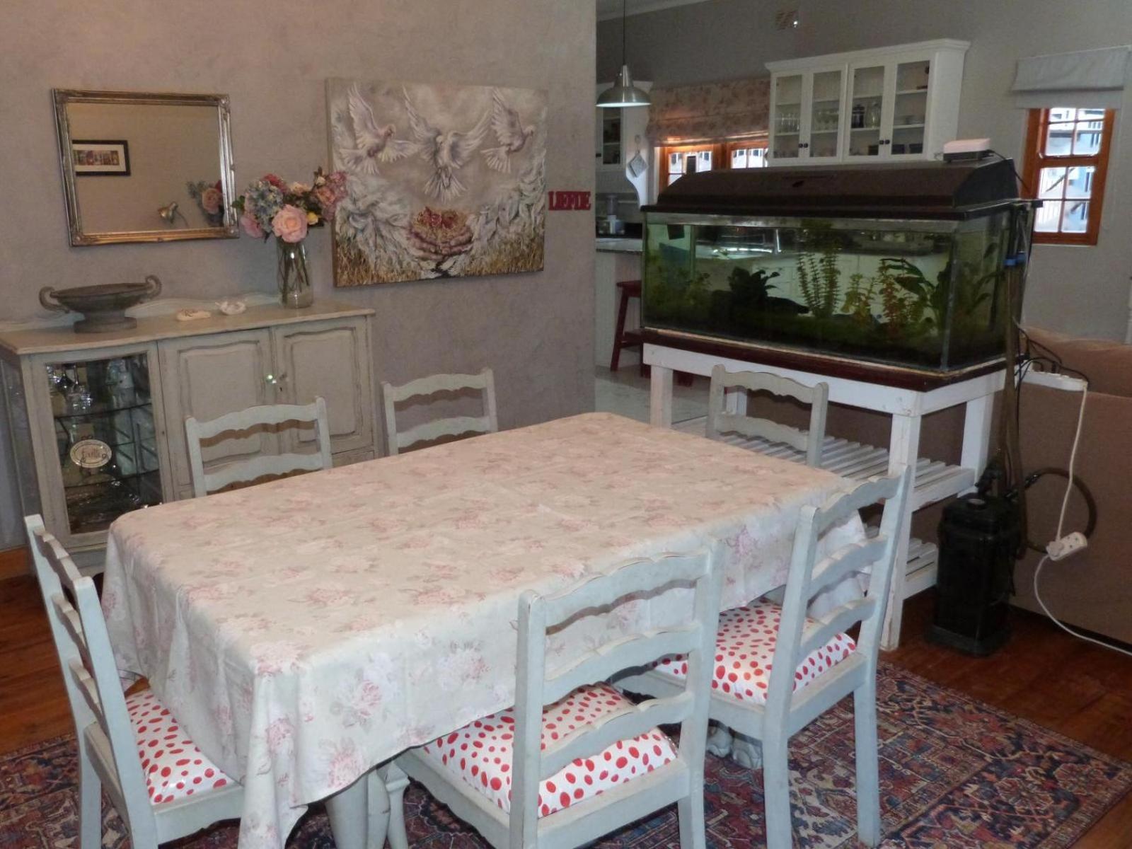 Three-Bedroom House - Photo 23
