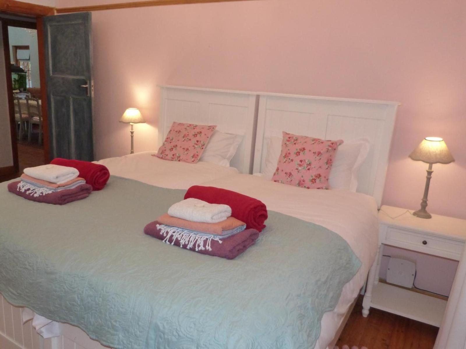 Three-Bedroom House - Photo 30