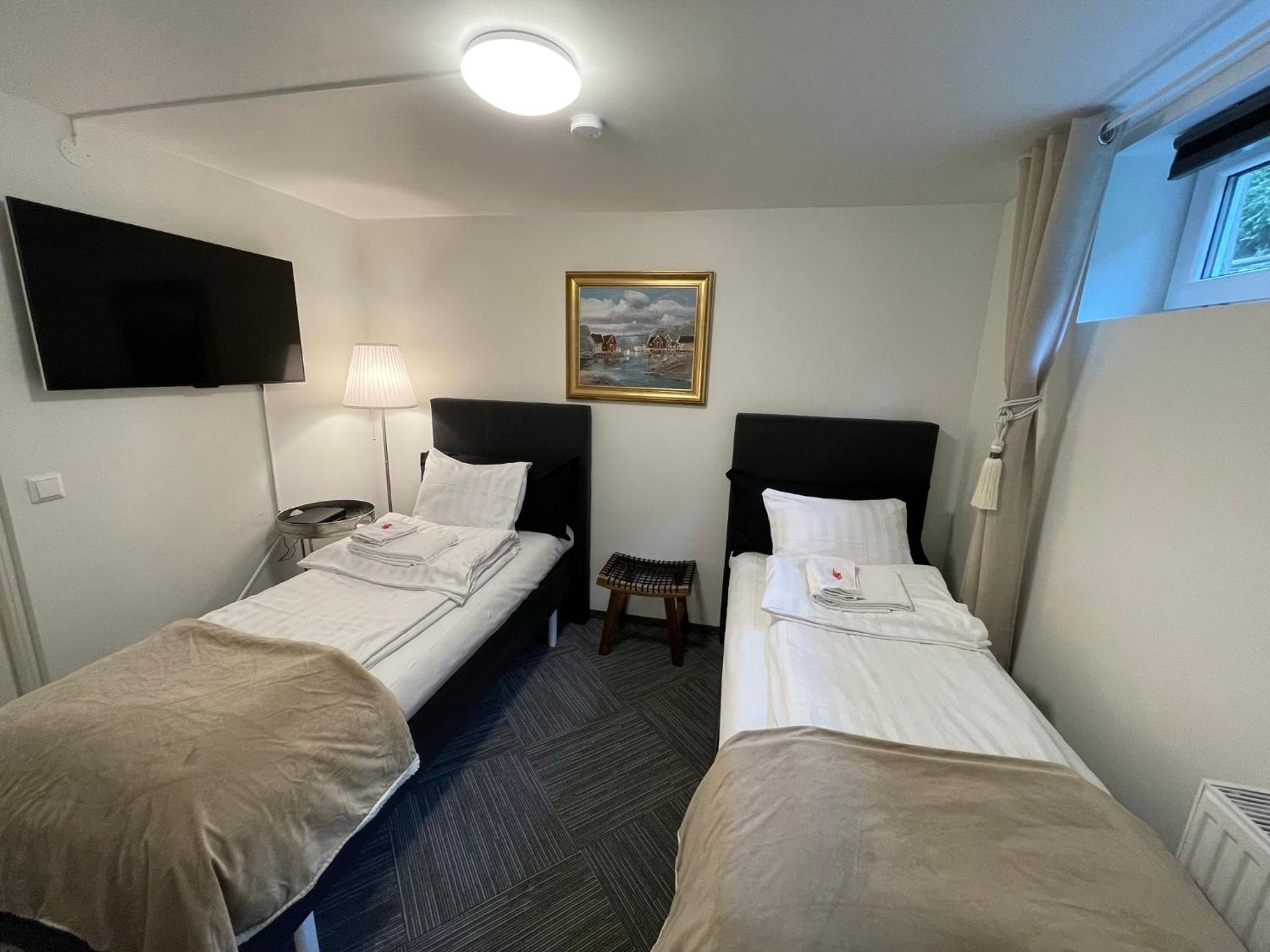 Double Room - Photo 7
