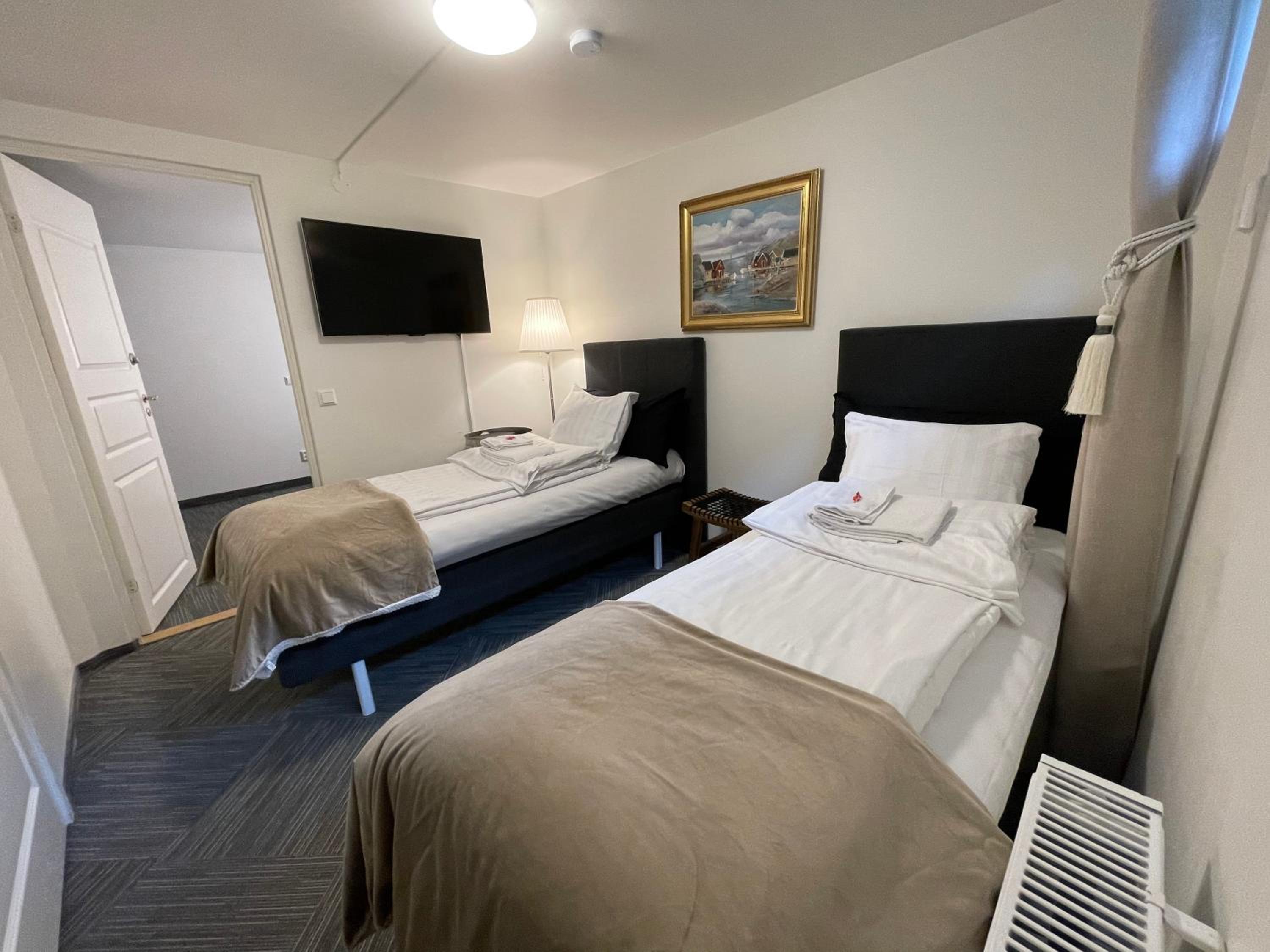 Double Room - Photo 5