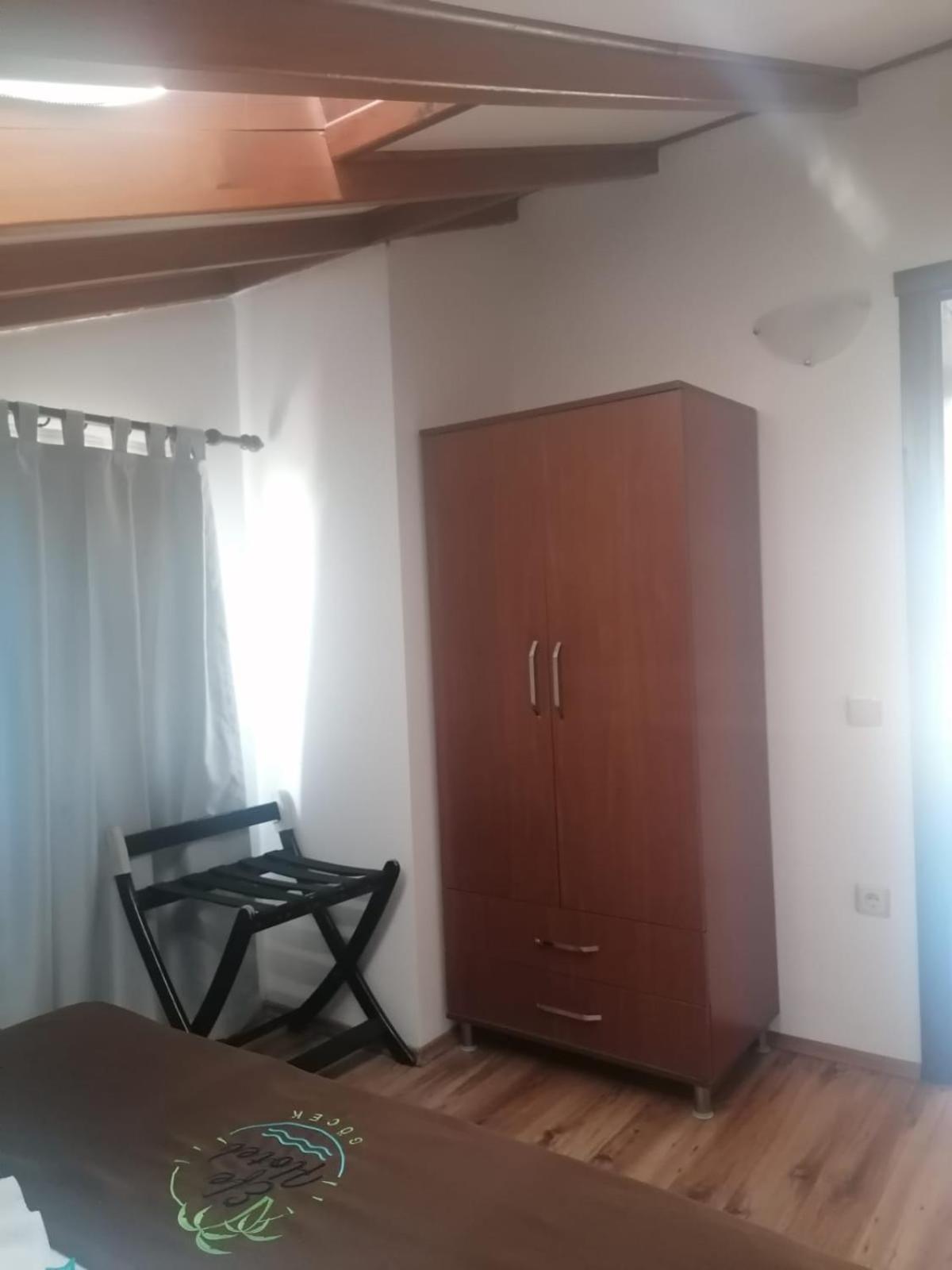 Deluxe Quadruple Room - Photo 6