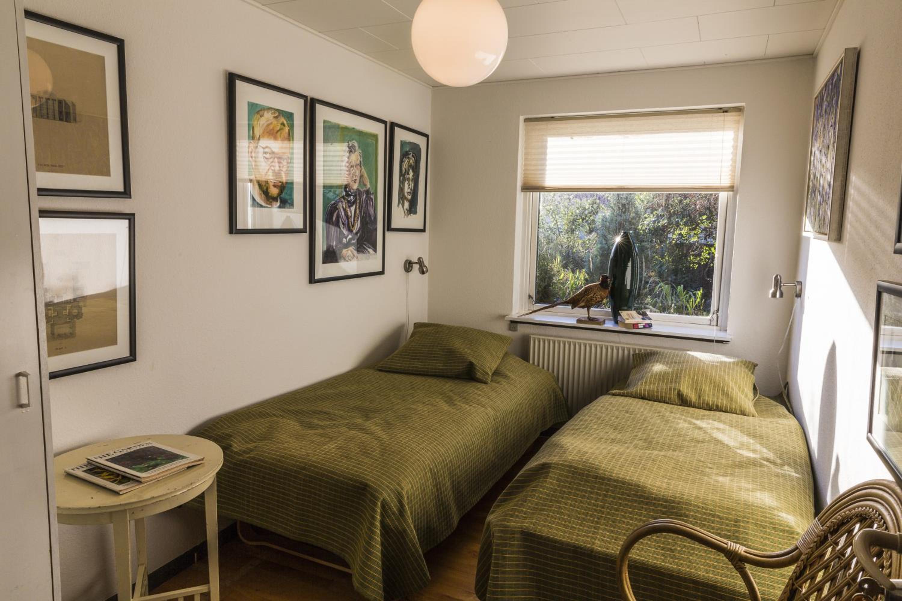 Small Twin Room with Shared Bathroom photo 1
