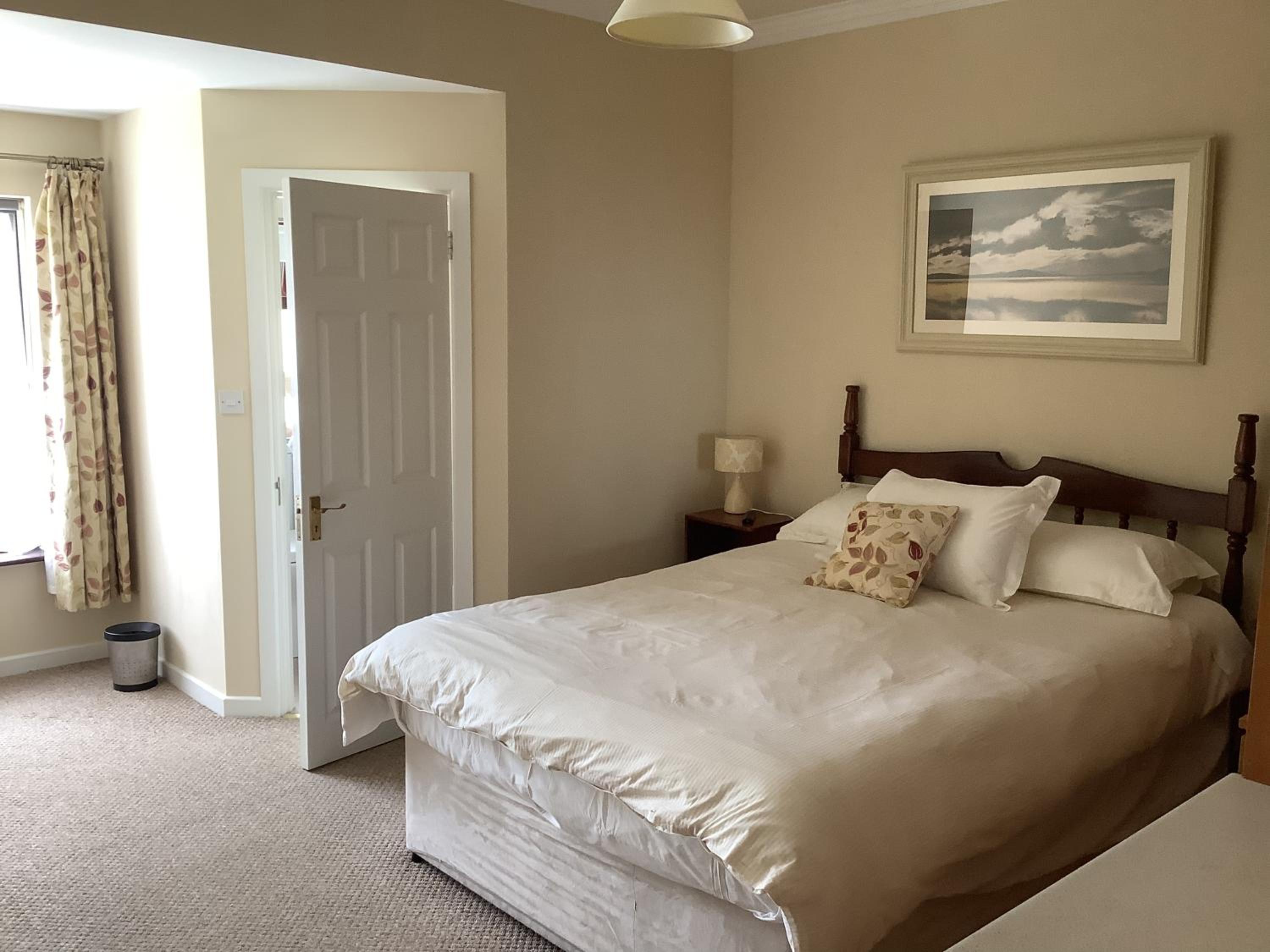 Double Room with Private Bathroom photo 3