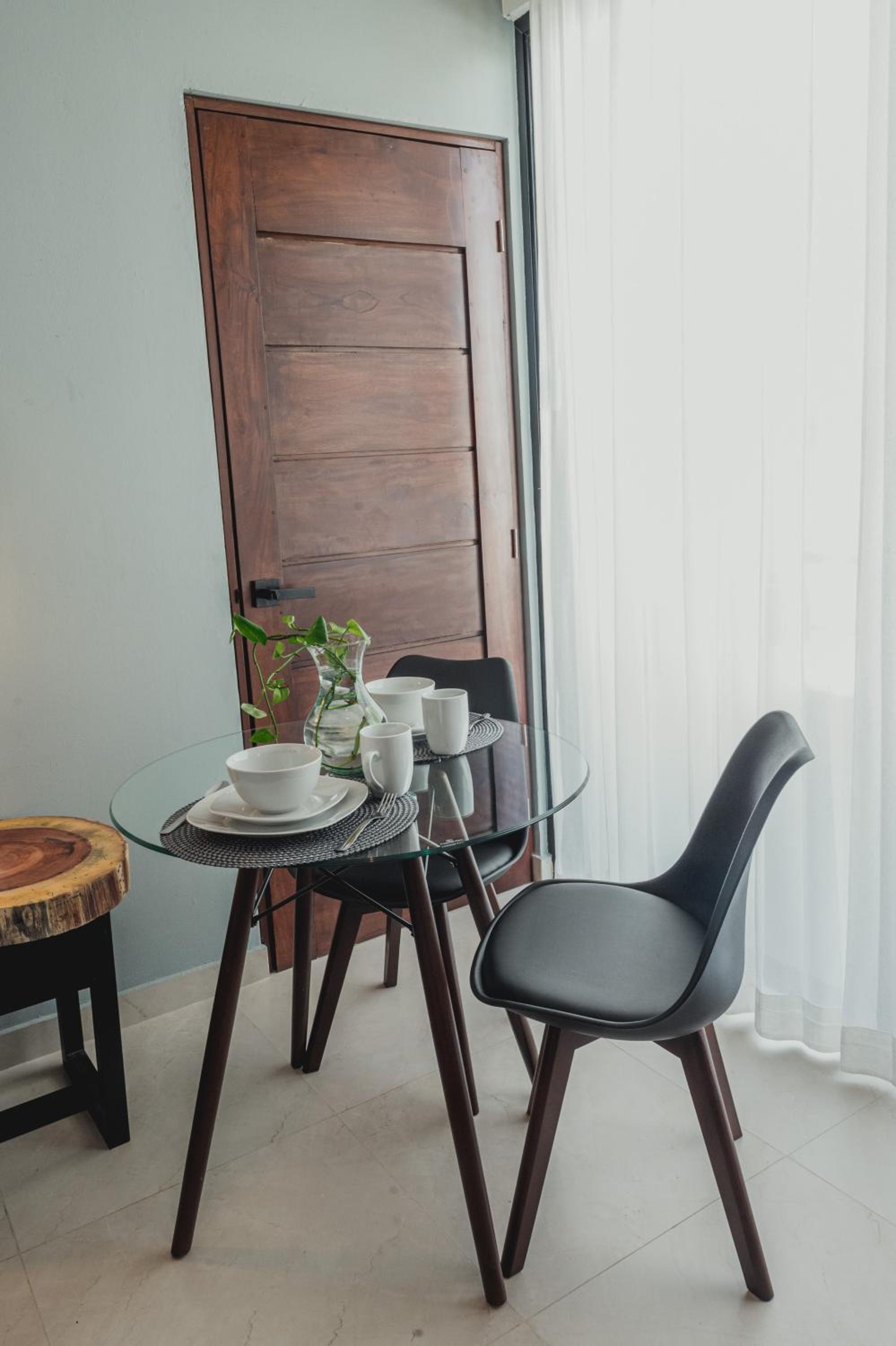 Suite - Photo 6
