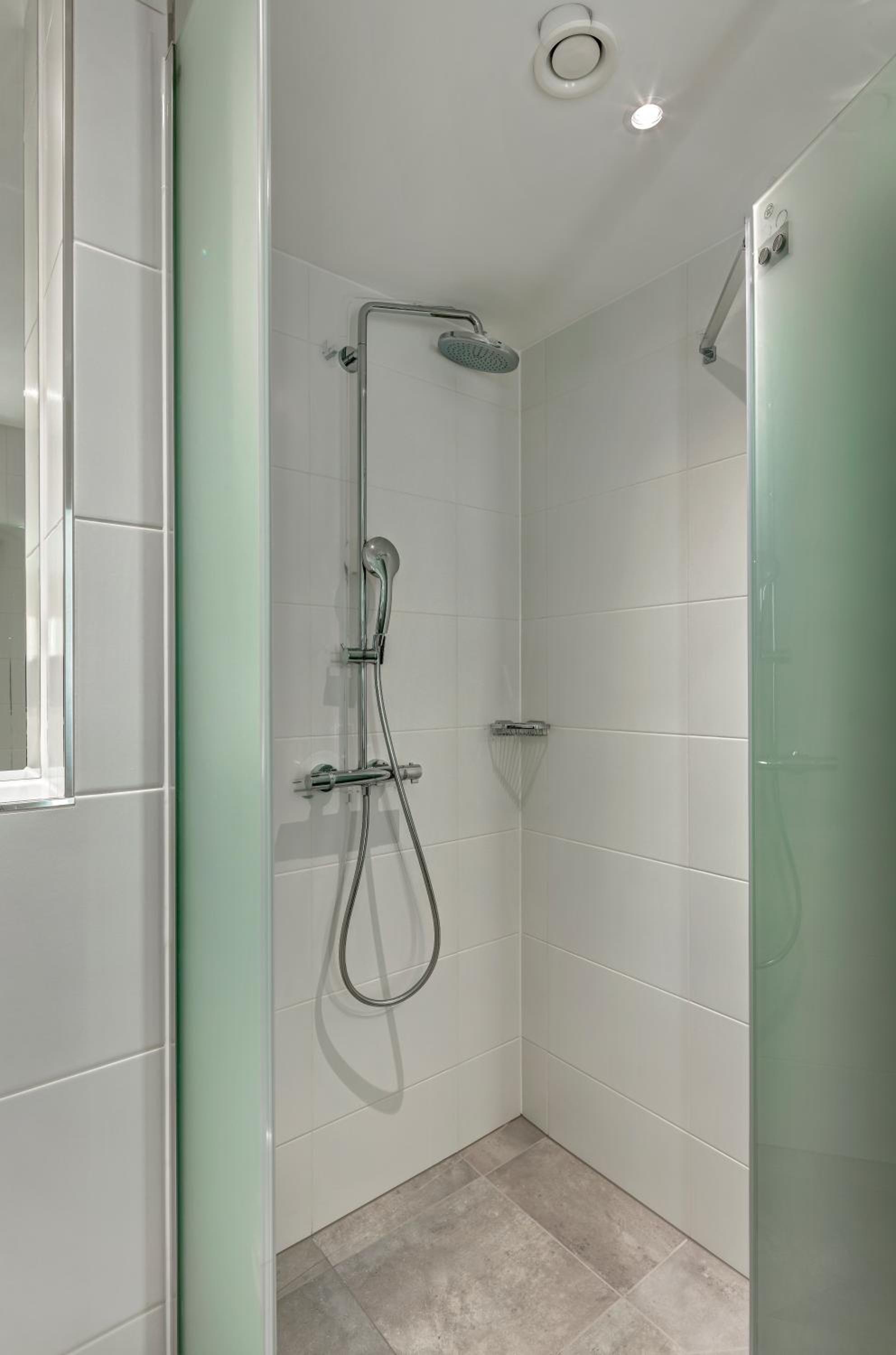 Apartment Comfort - Photo 12