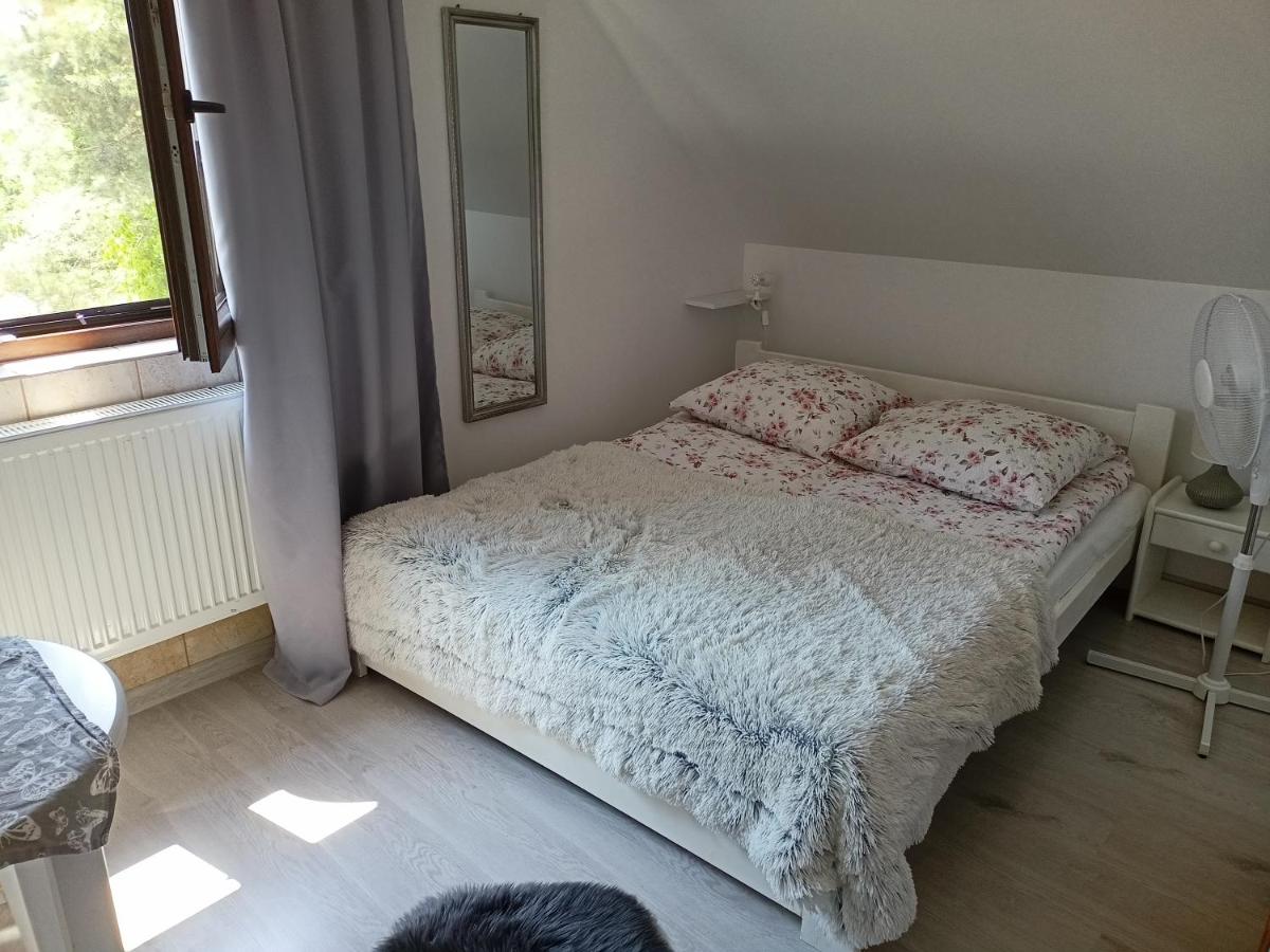 Economy Double Room photo 2
