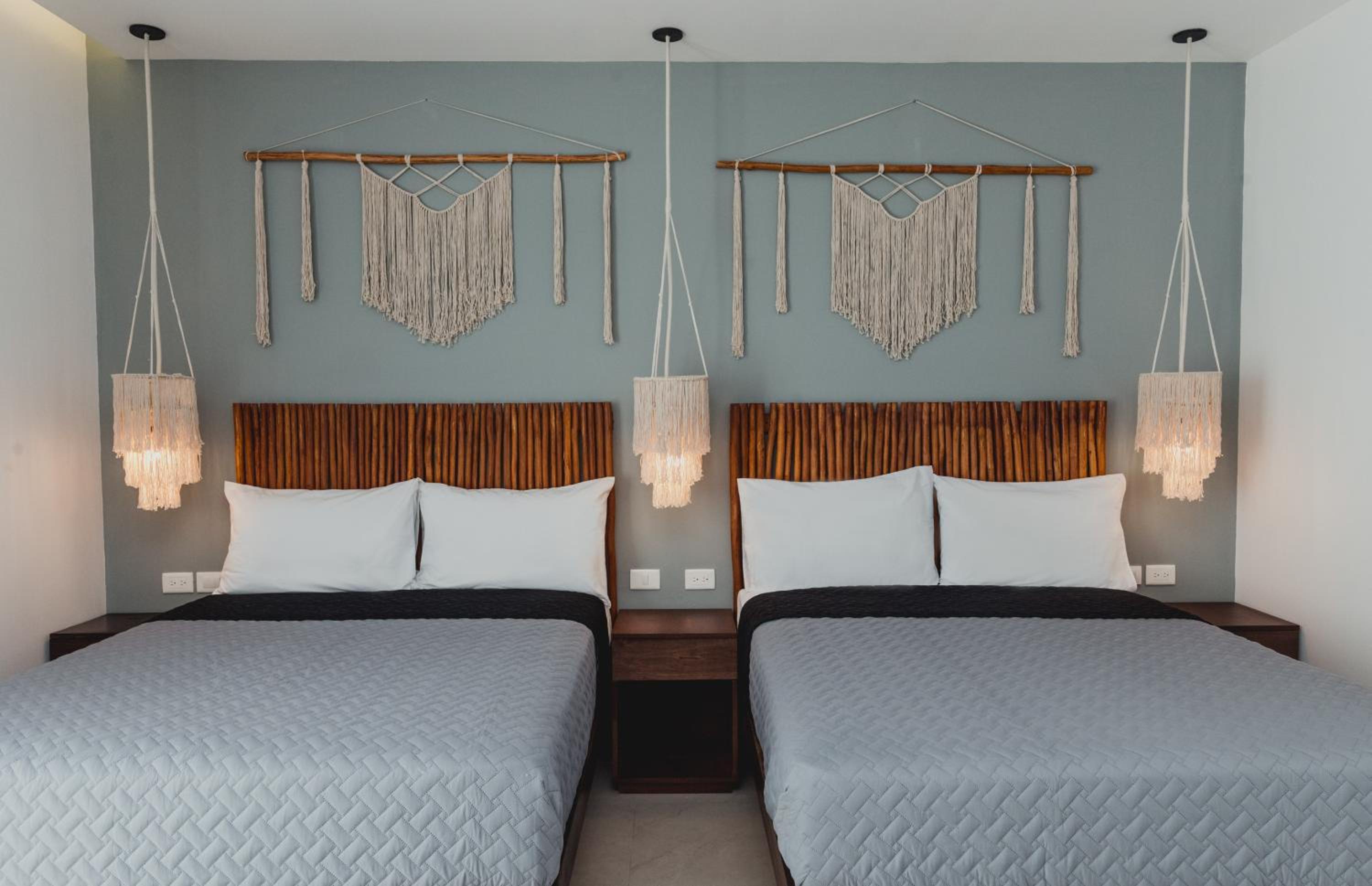 Standard Double Suite