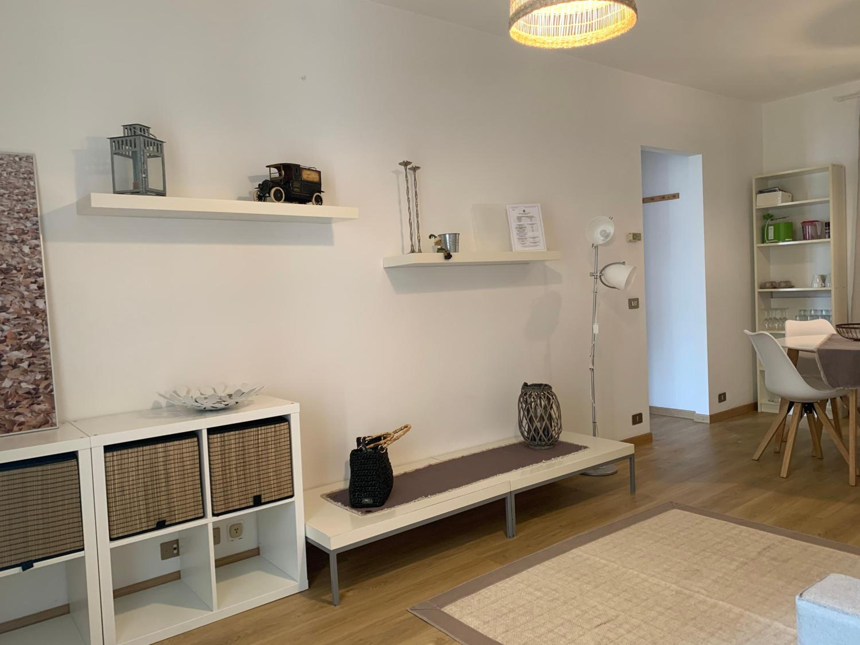 One-Bedroom Apartment photo 1