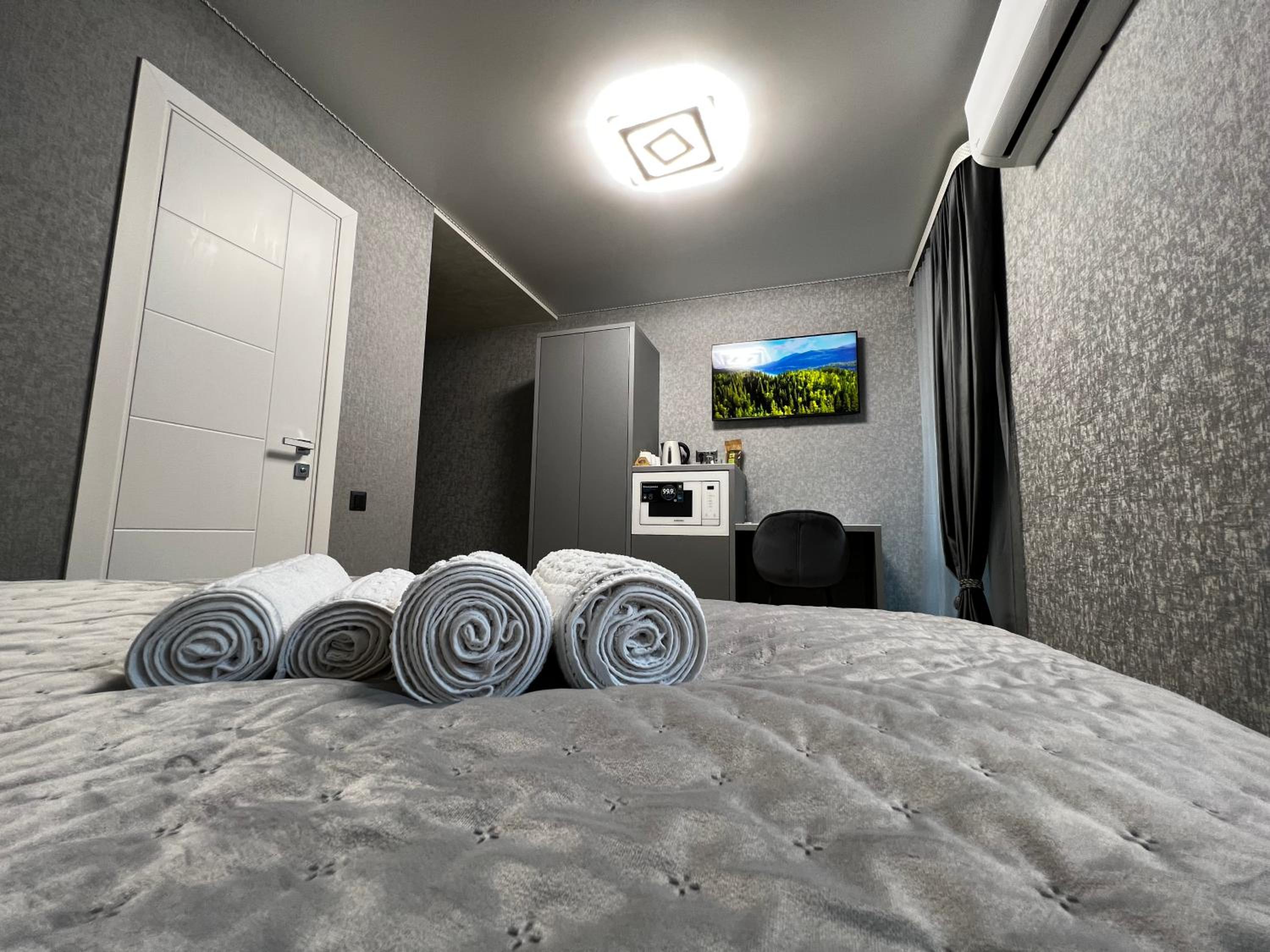 Deluxe Triple Room photo 3