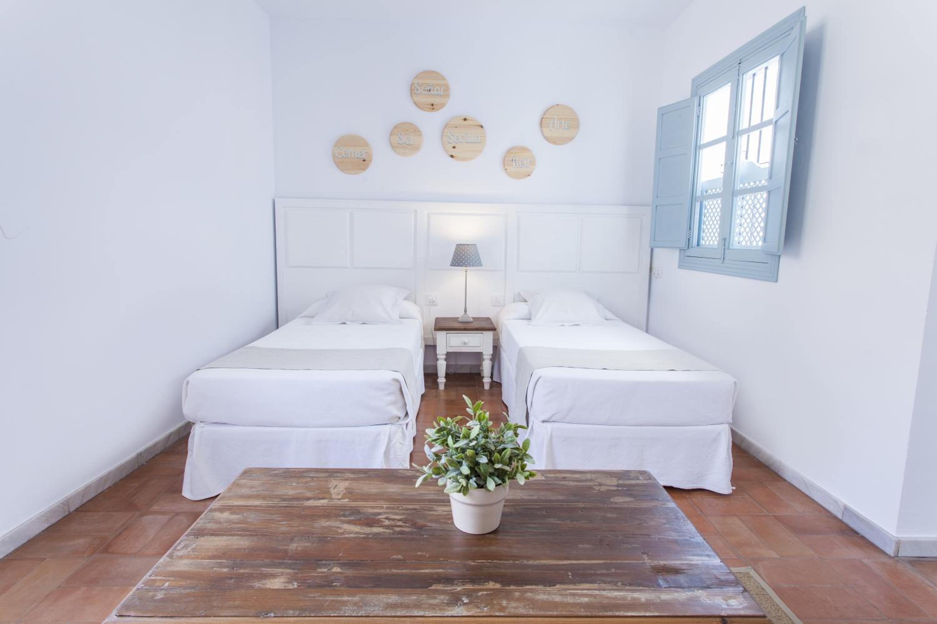 Apartment - Ground Floor - Photo 3