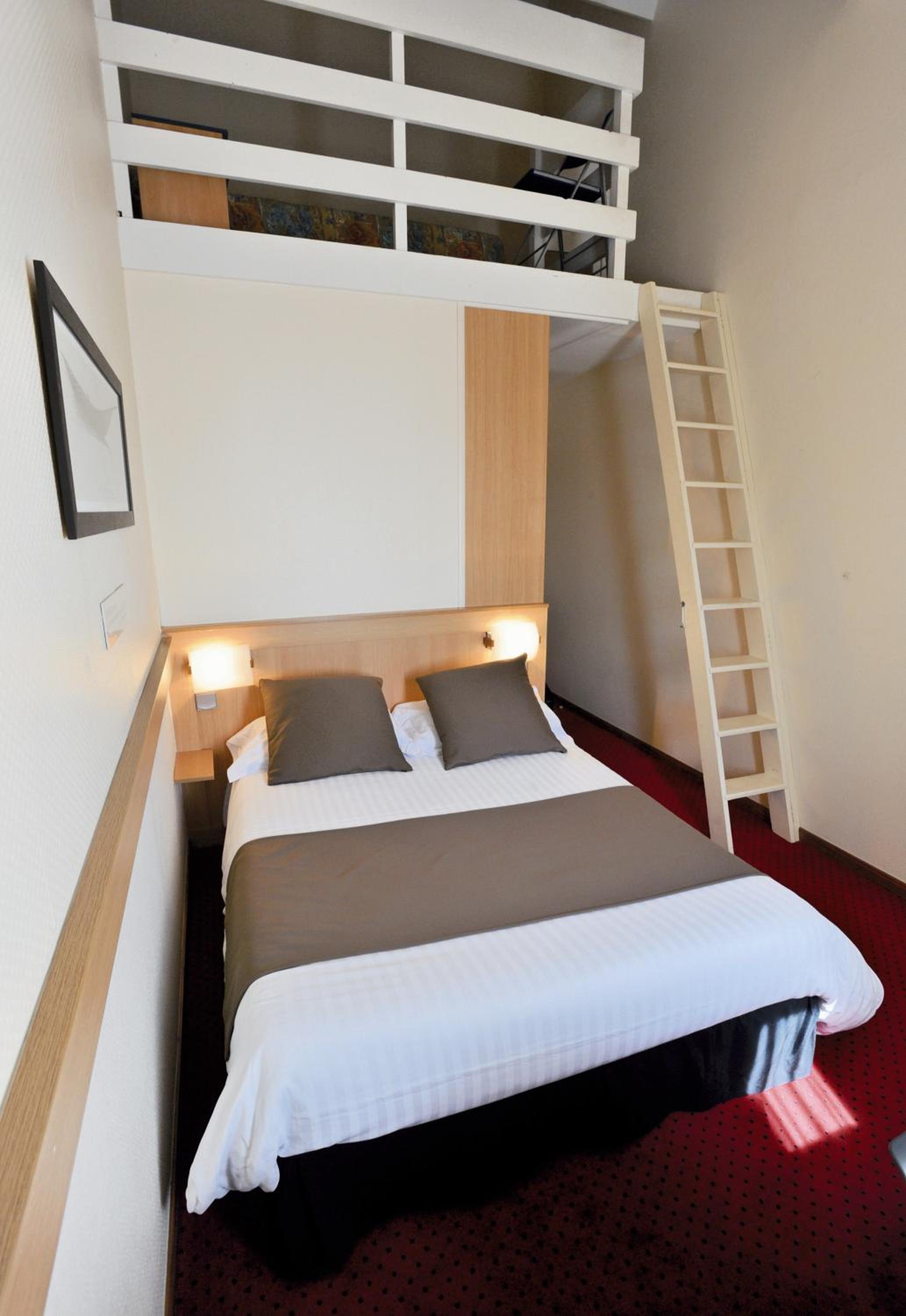 Triple Room - Photo 1