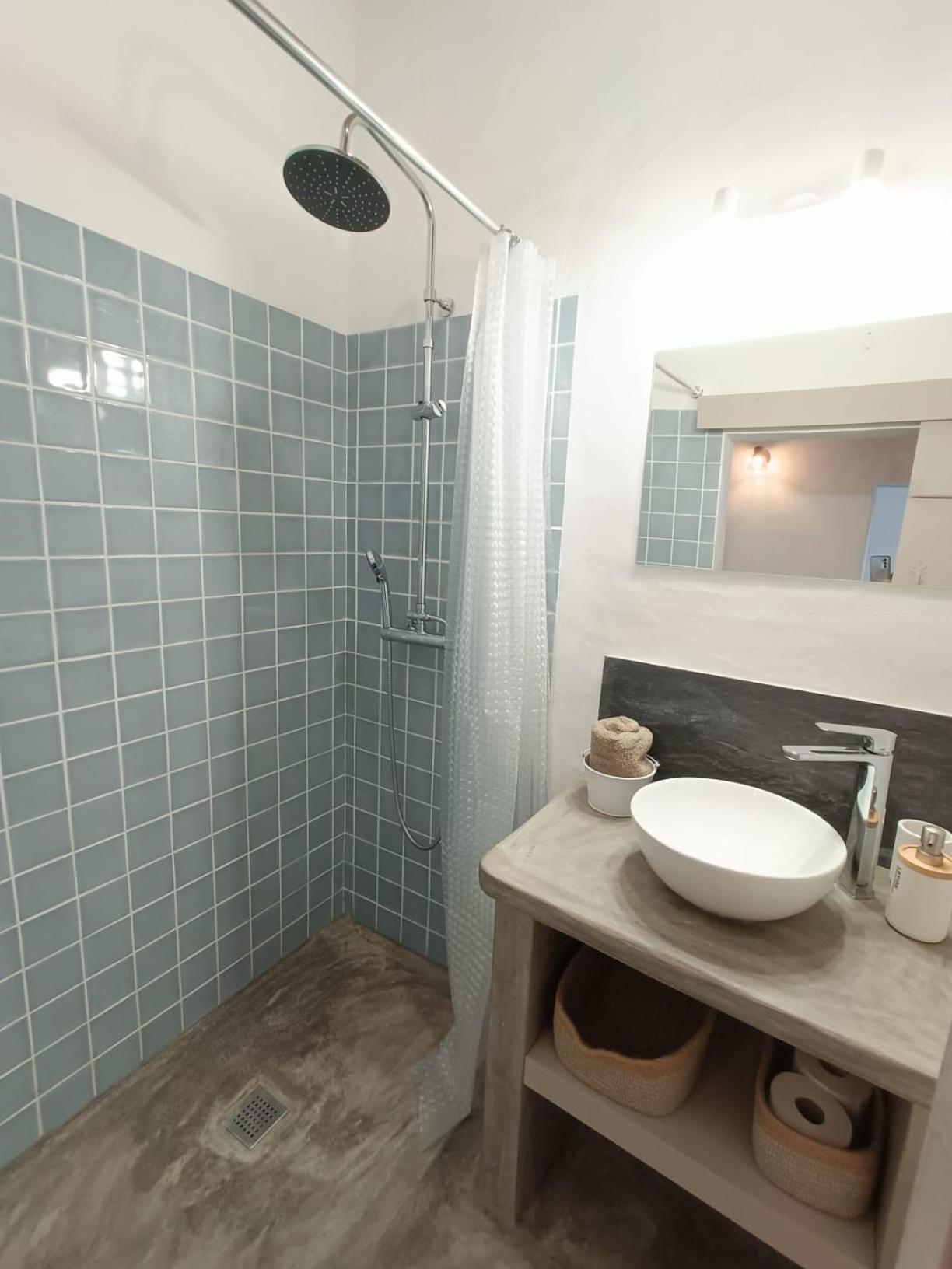 Three-Bedroom House - Photo 12