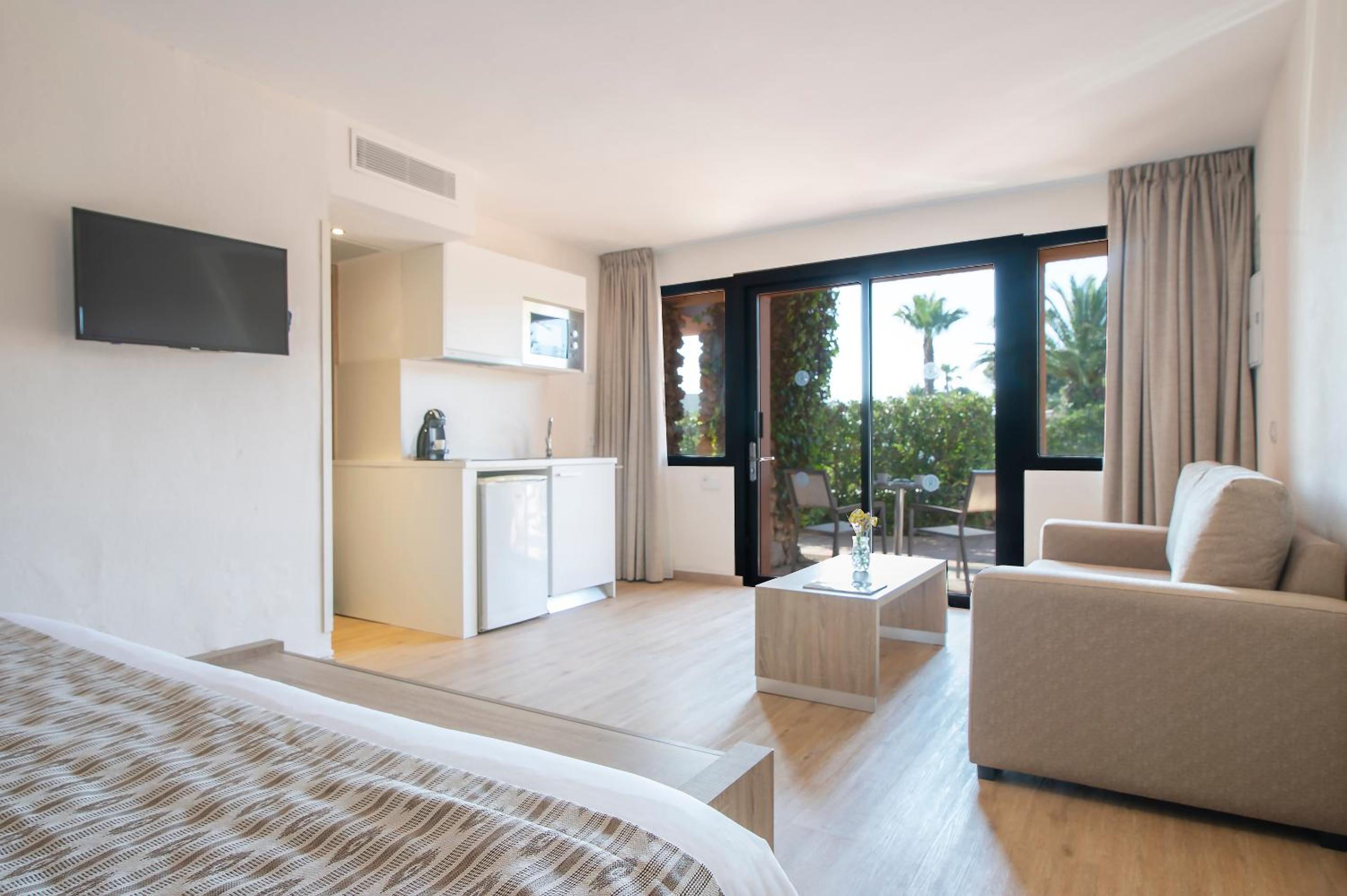 Double Room - Photo 2