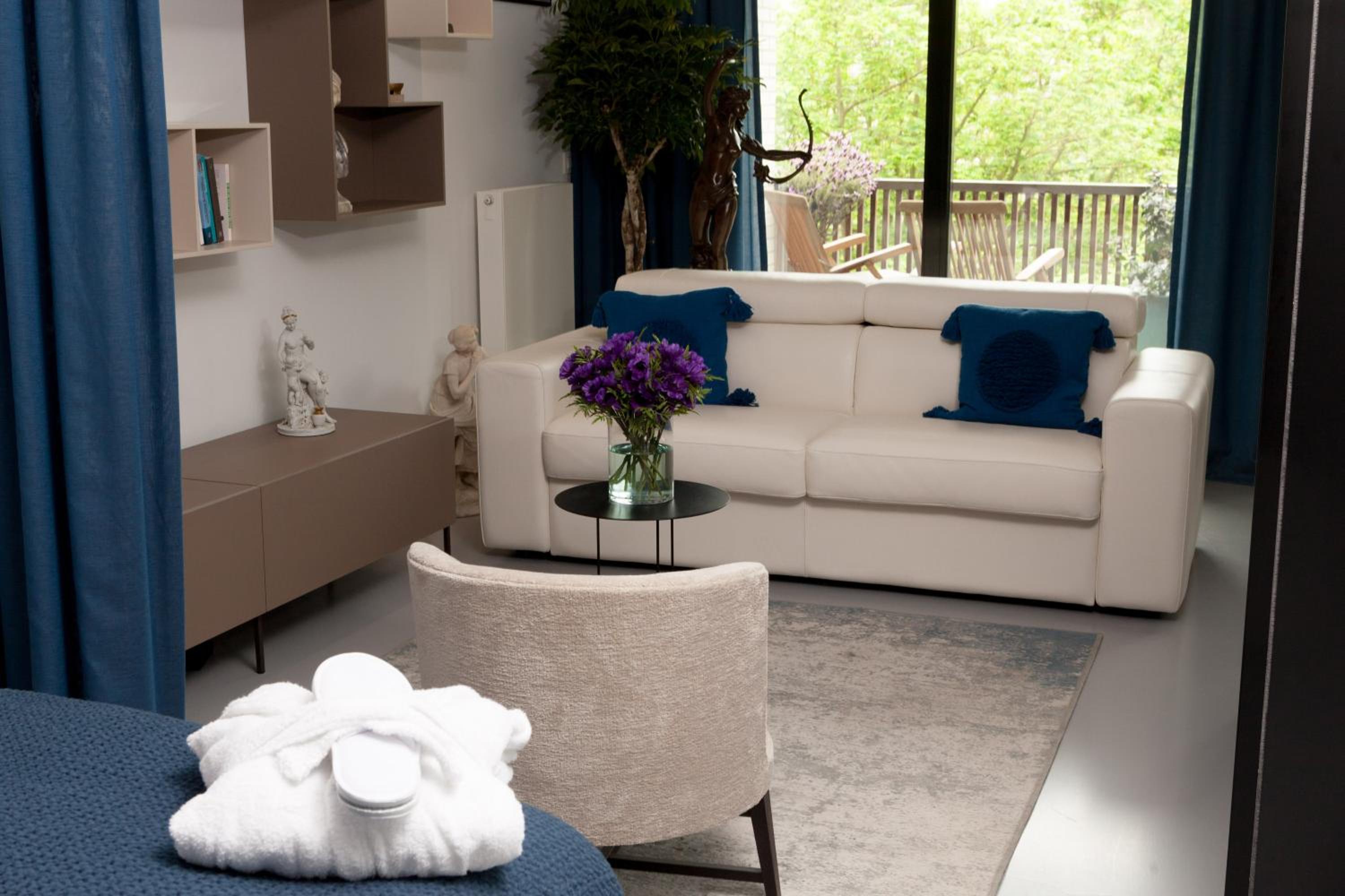 One-Bedroom Suite