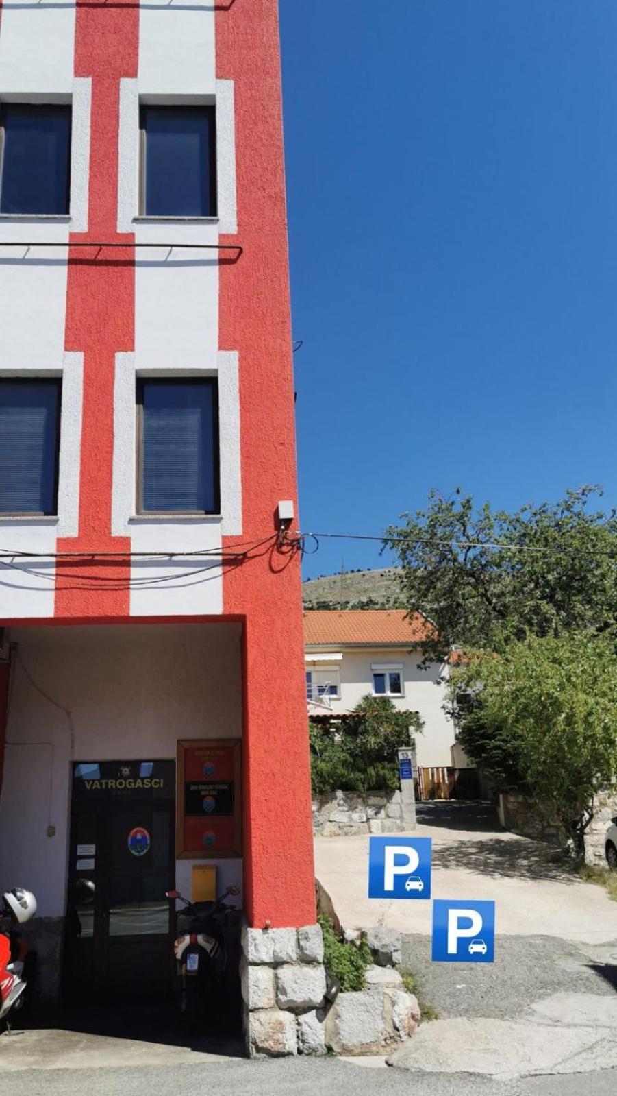 Studio with Balcony - Photo 40