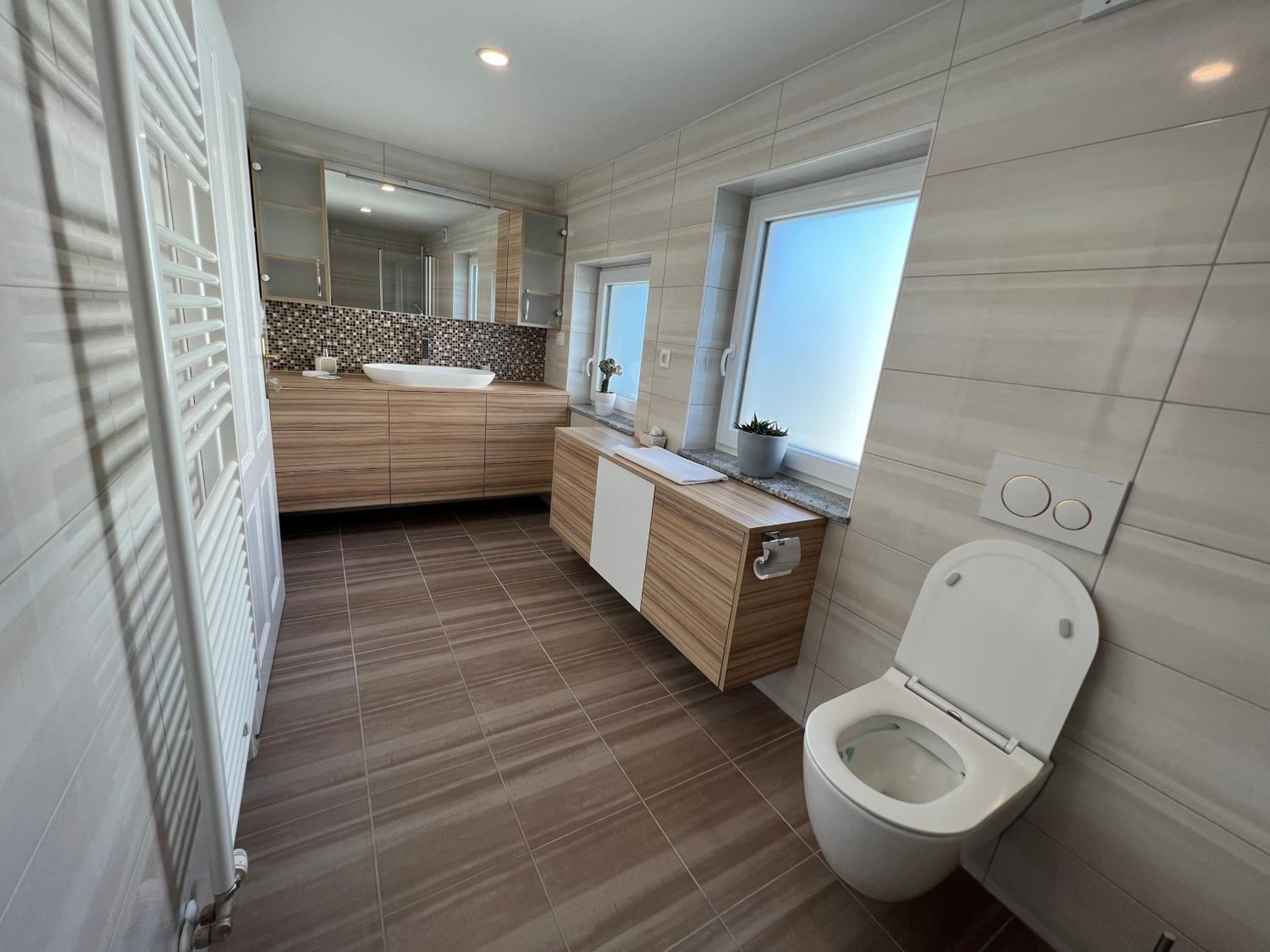 Double Room - Photo 10