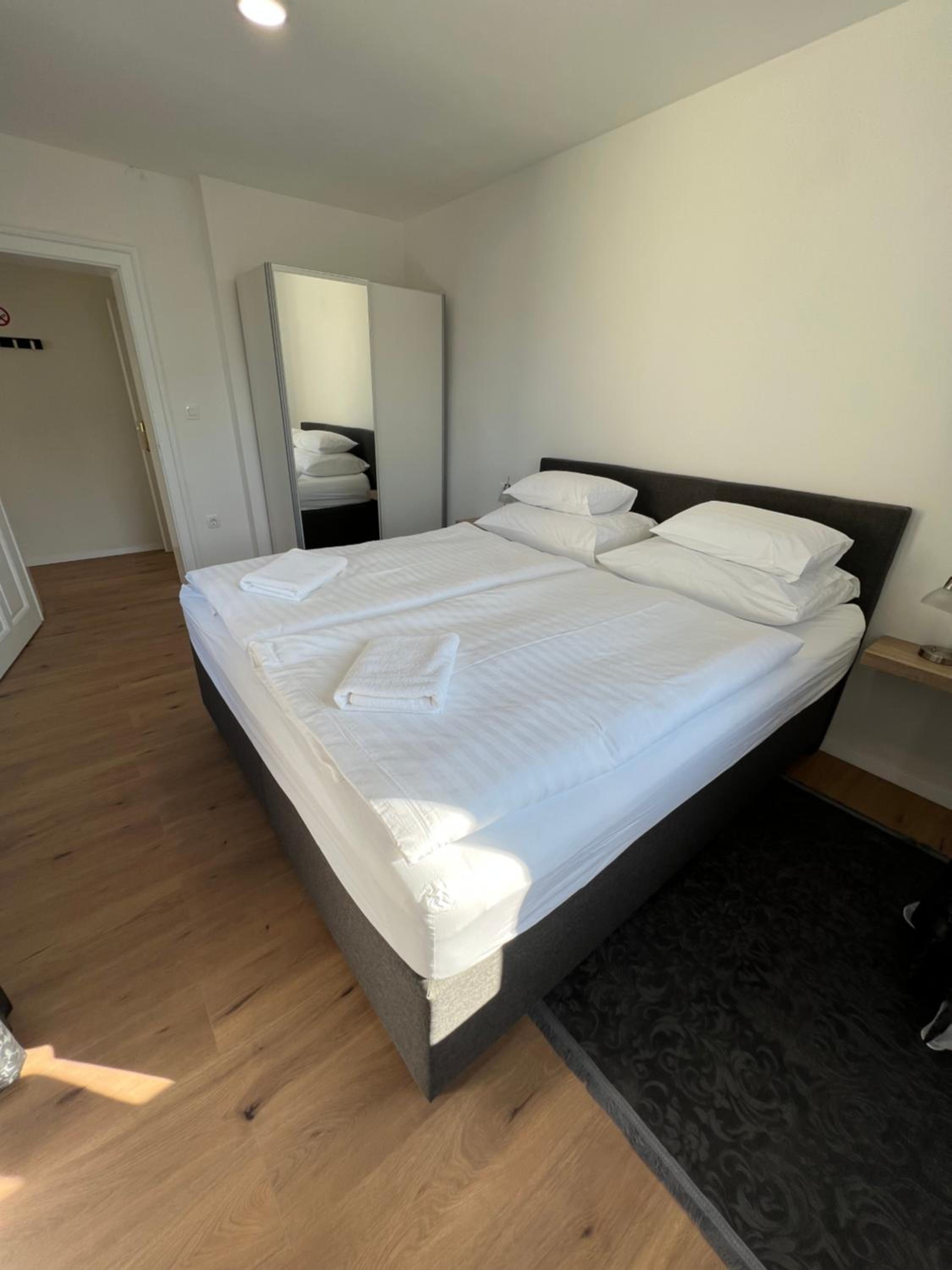 Double Room - Photo 1