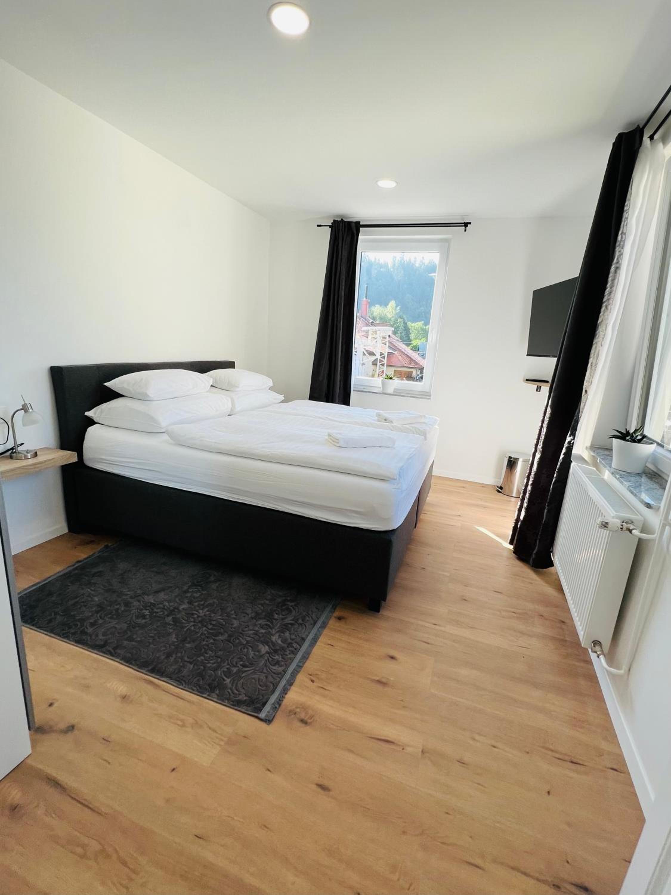 Double Room - Photo 3