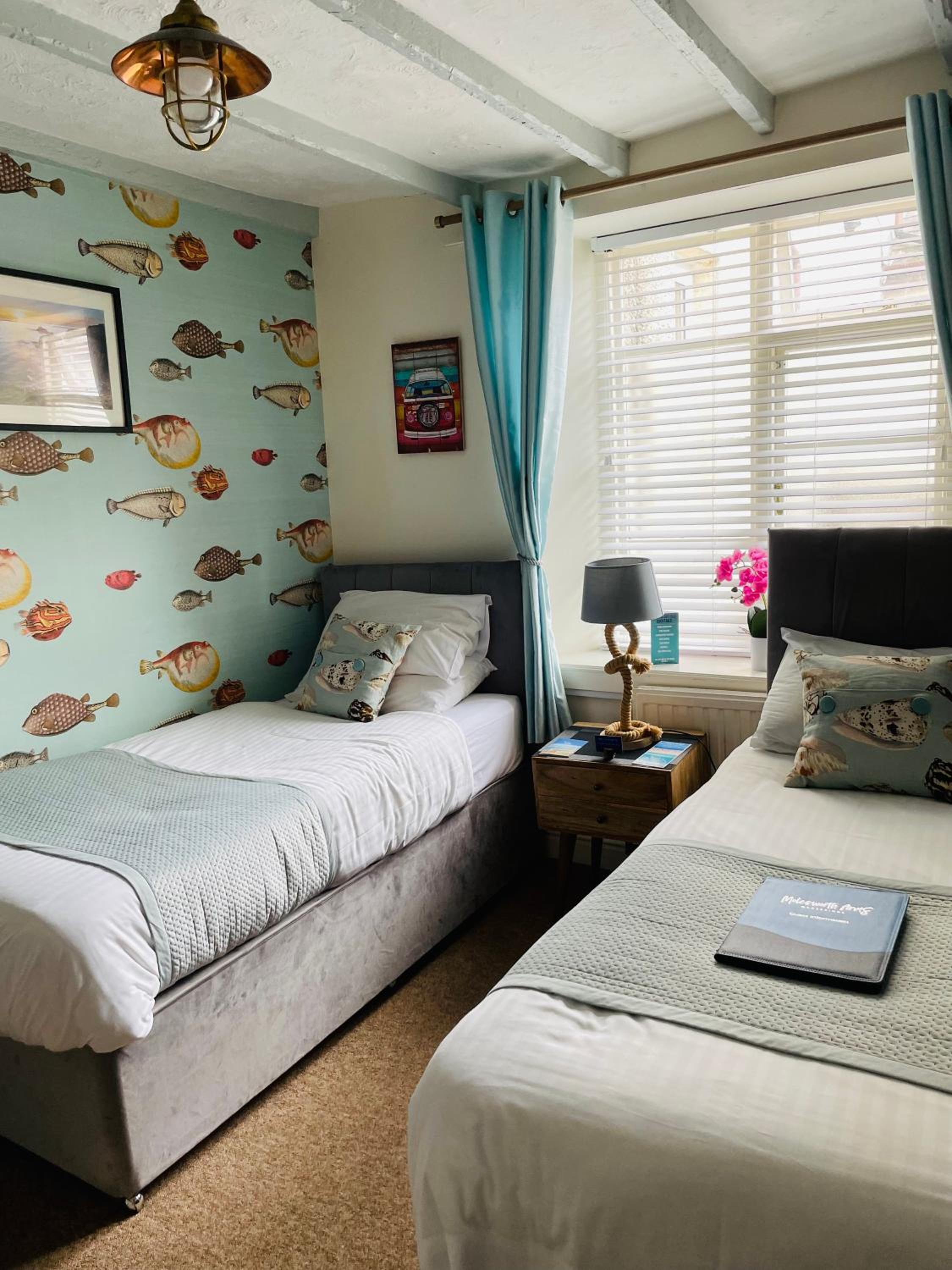 Twin Room - No Dogs - Photo 1
