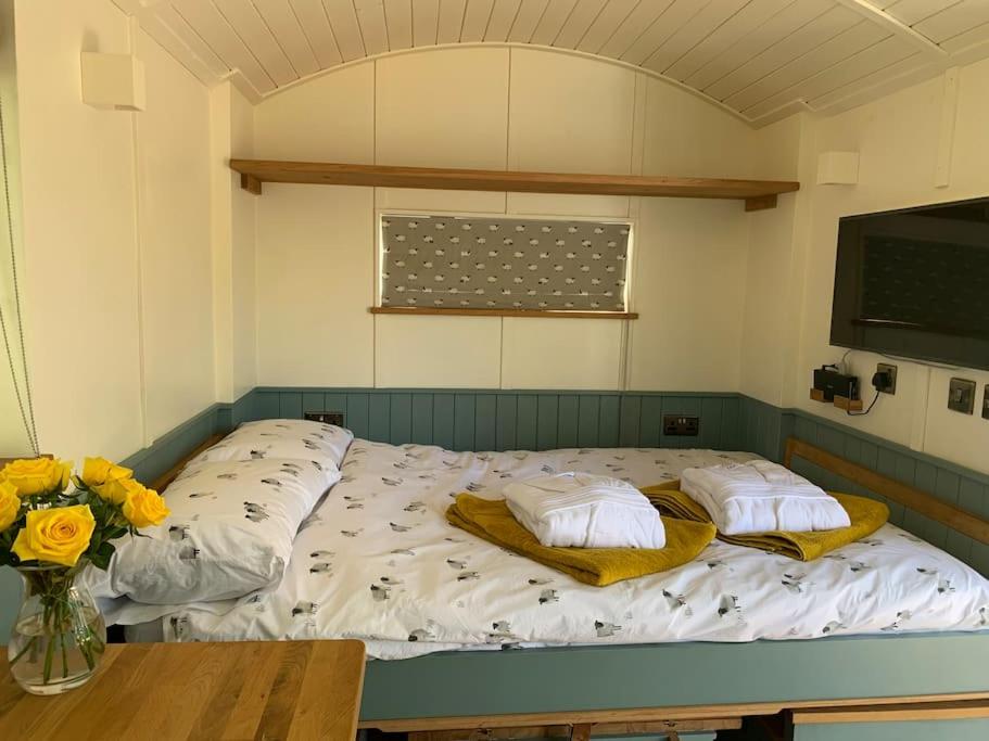 One-Bedroom House photo 1