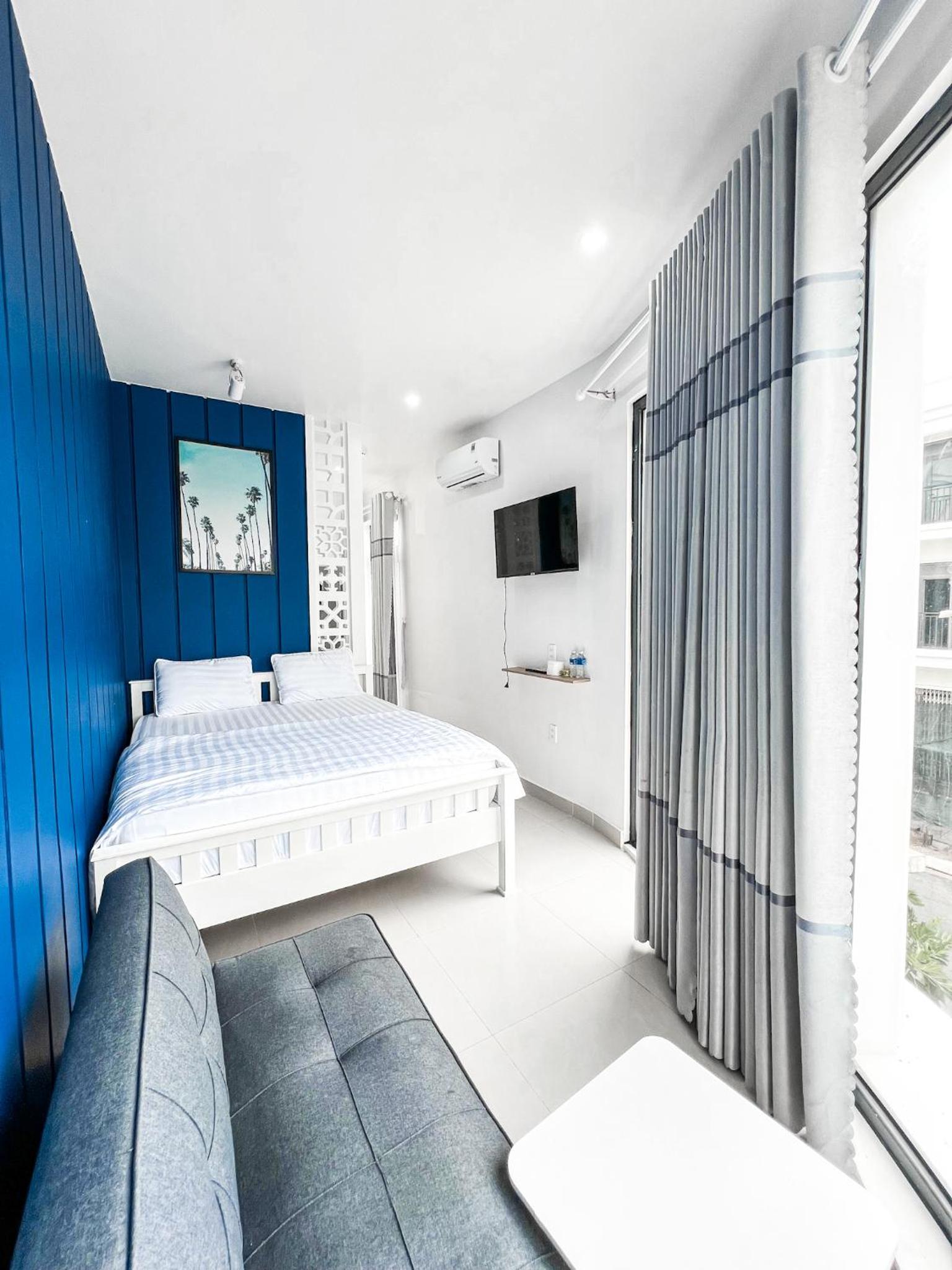 Queen Room with Balcony