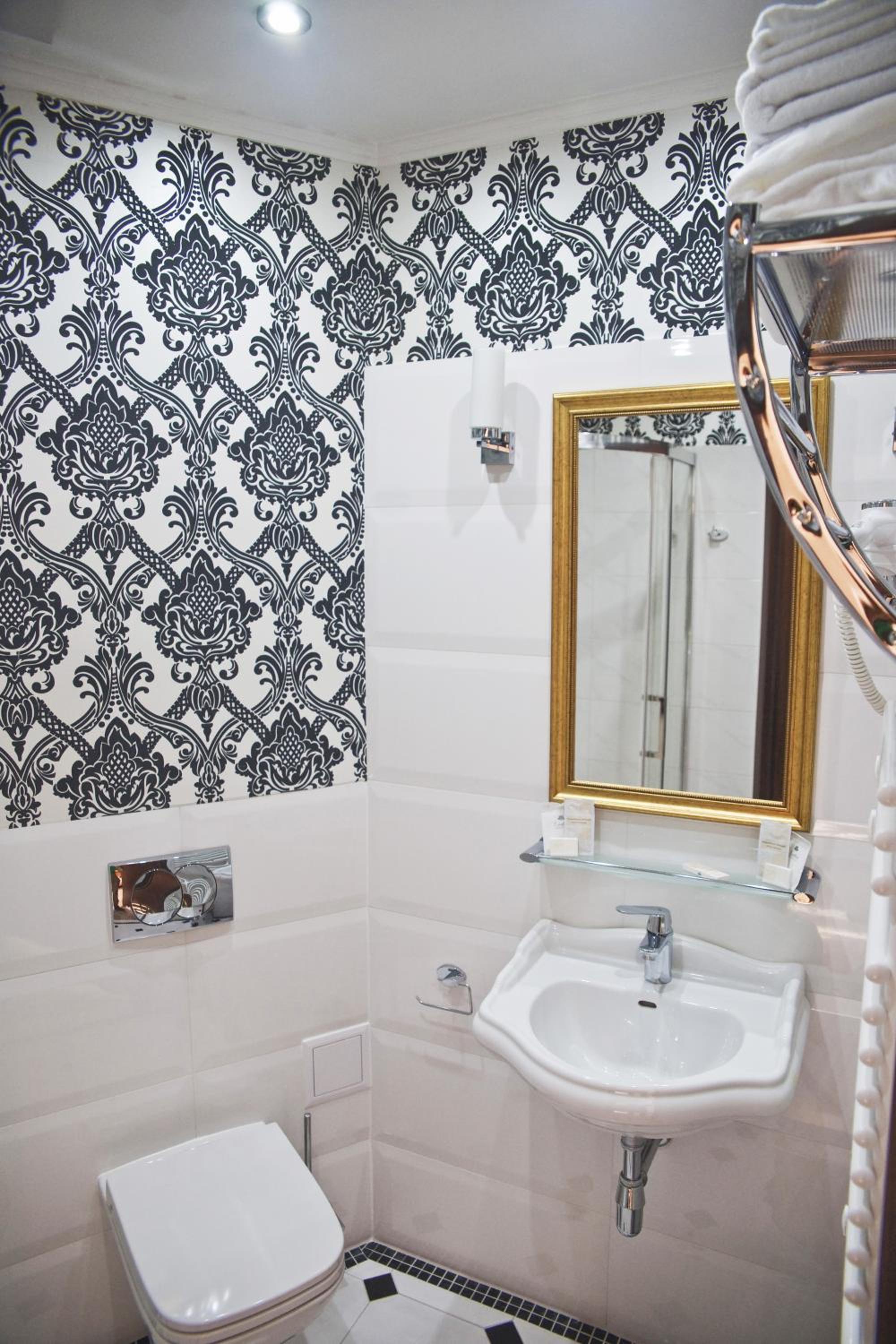 Deluxe Double Room photo 3