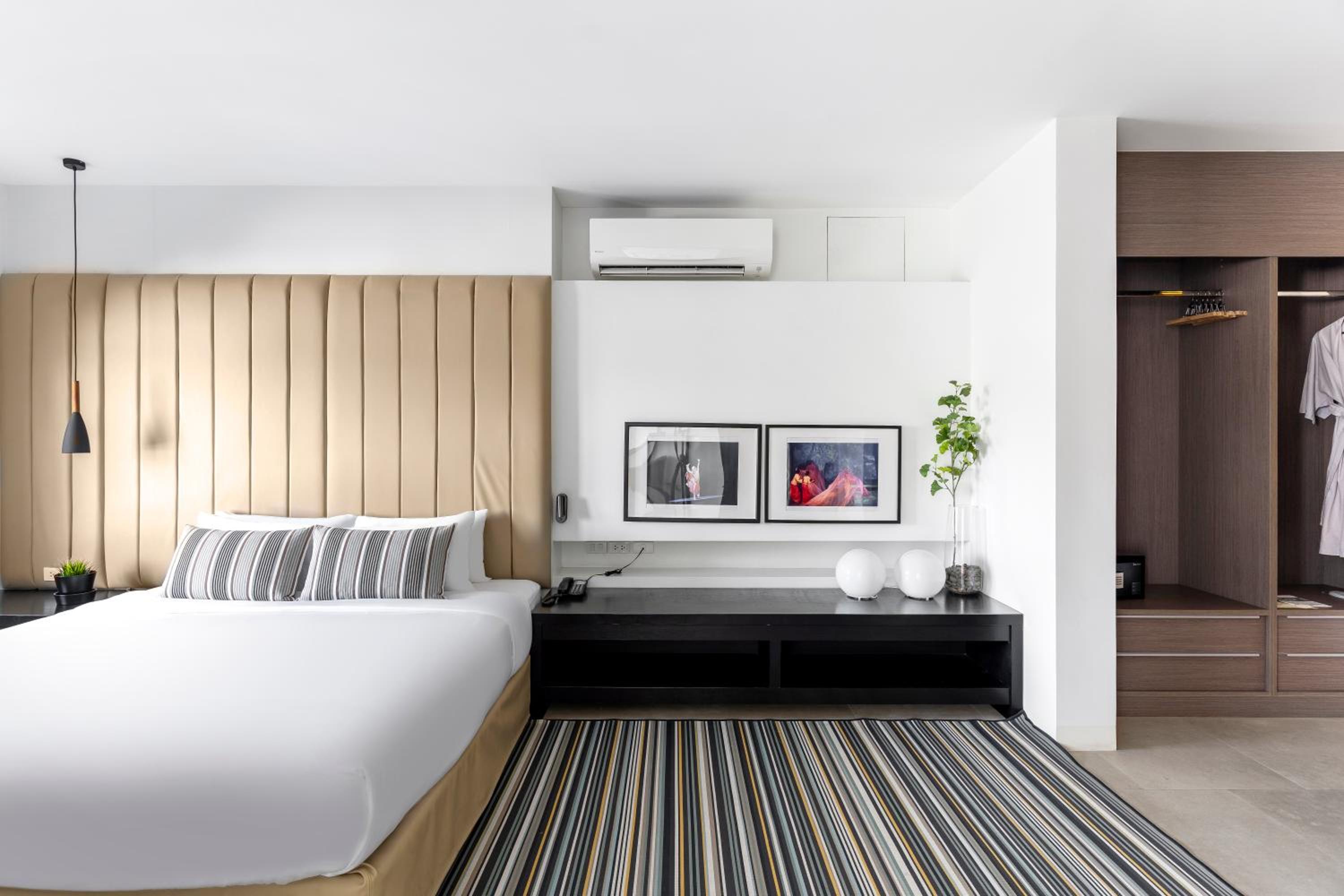 Lilit Riverfront Suite B photo 3